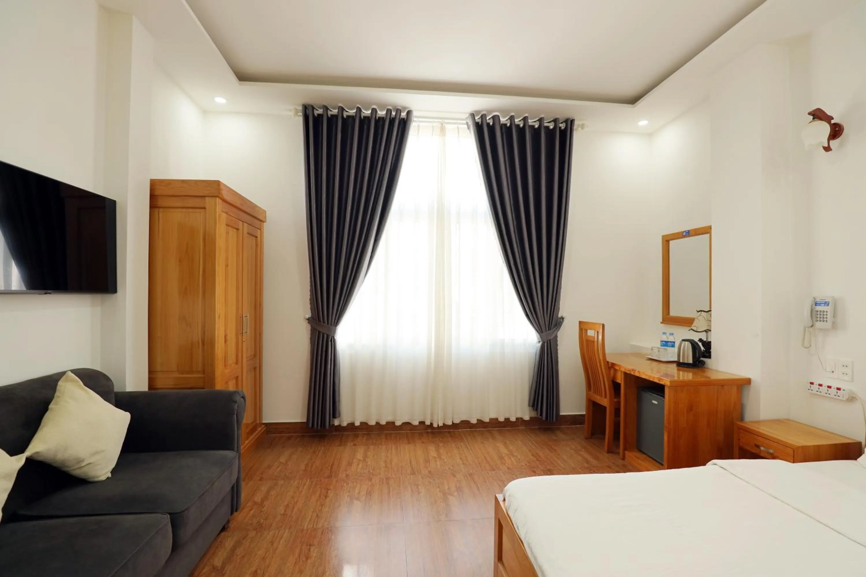 TV and multimedia, Bed in Maxim Hotel