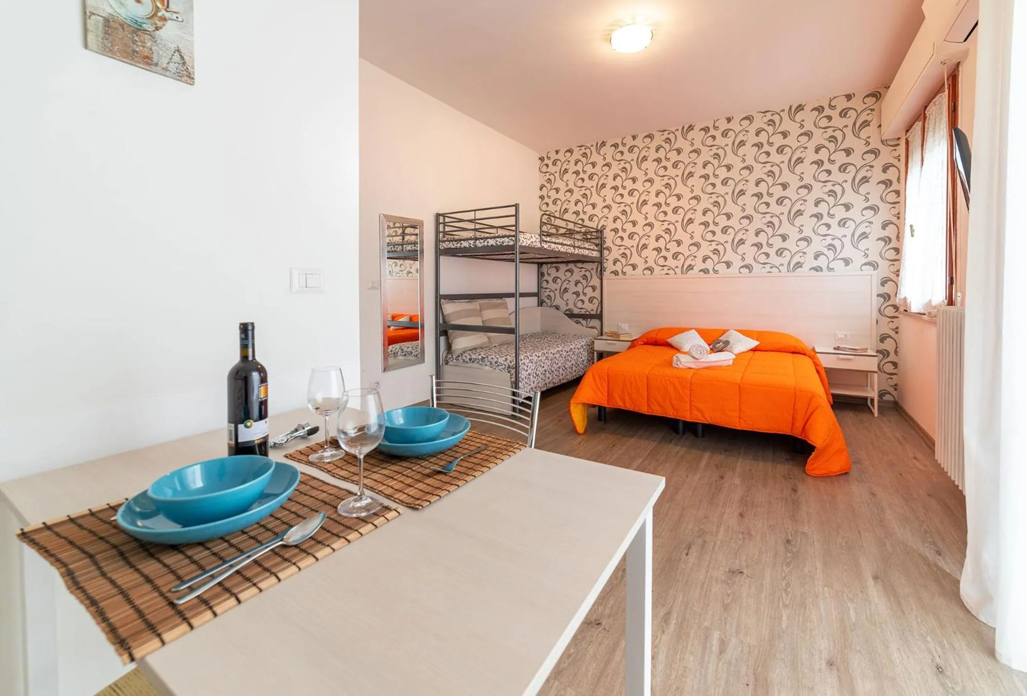 Photo of the whole room, Bed in B&B Villa Montreux