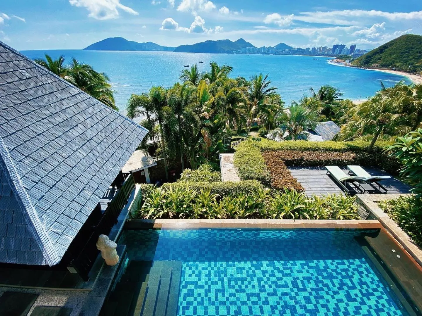 Property building in Mandarin Oriental, Sanya