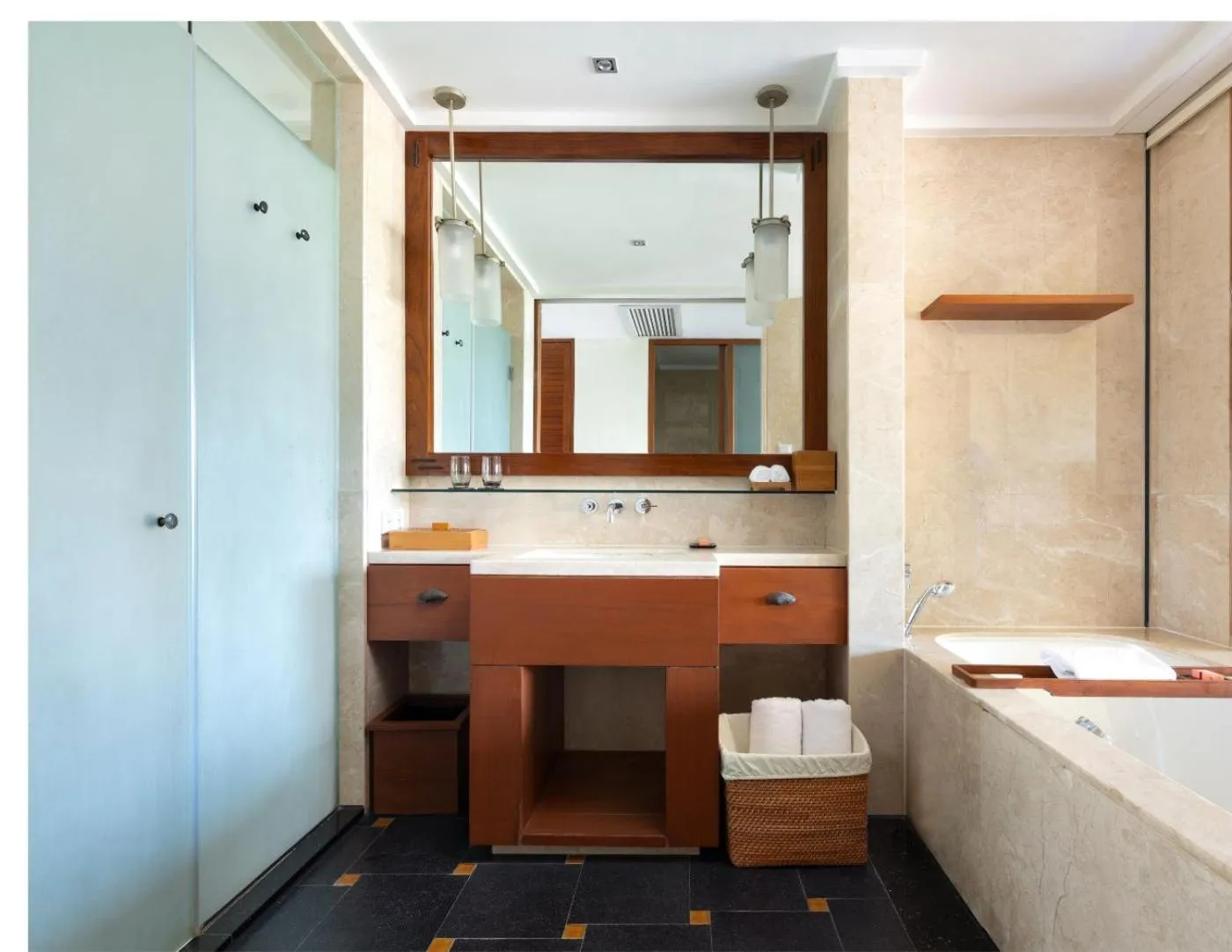 Bathroom in Mandarin Oriental, Sanya