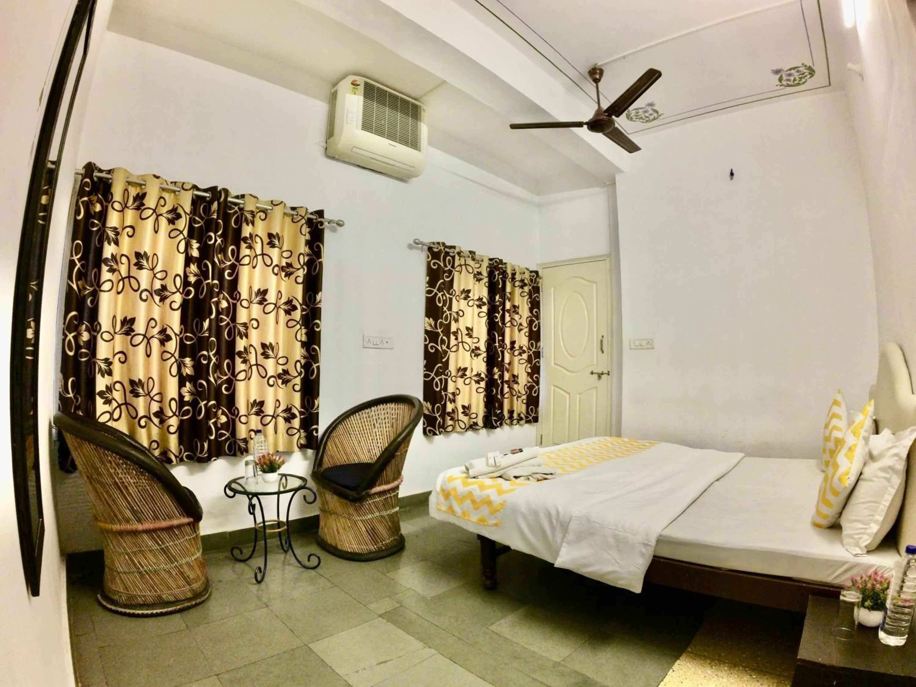 Bedroom, Bed in Maa Ji House on Lake Pichola