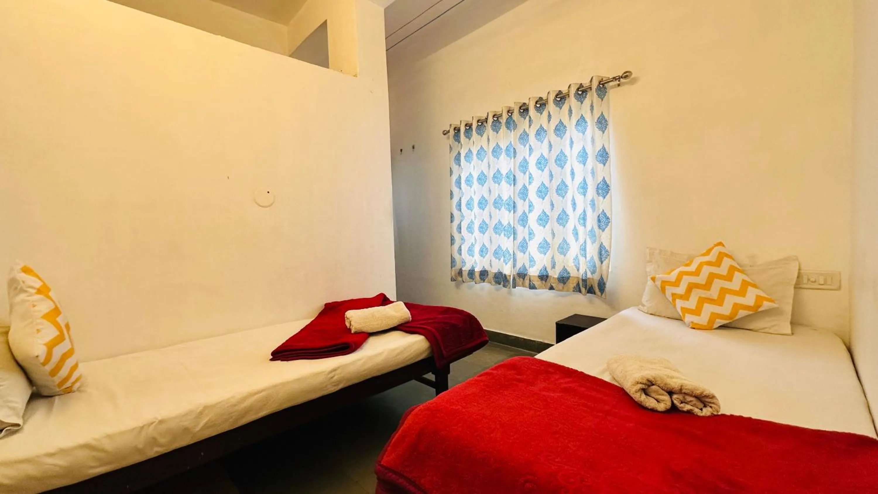 Bed in Maa Ji House on Lake Pichola