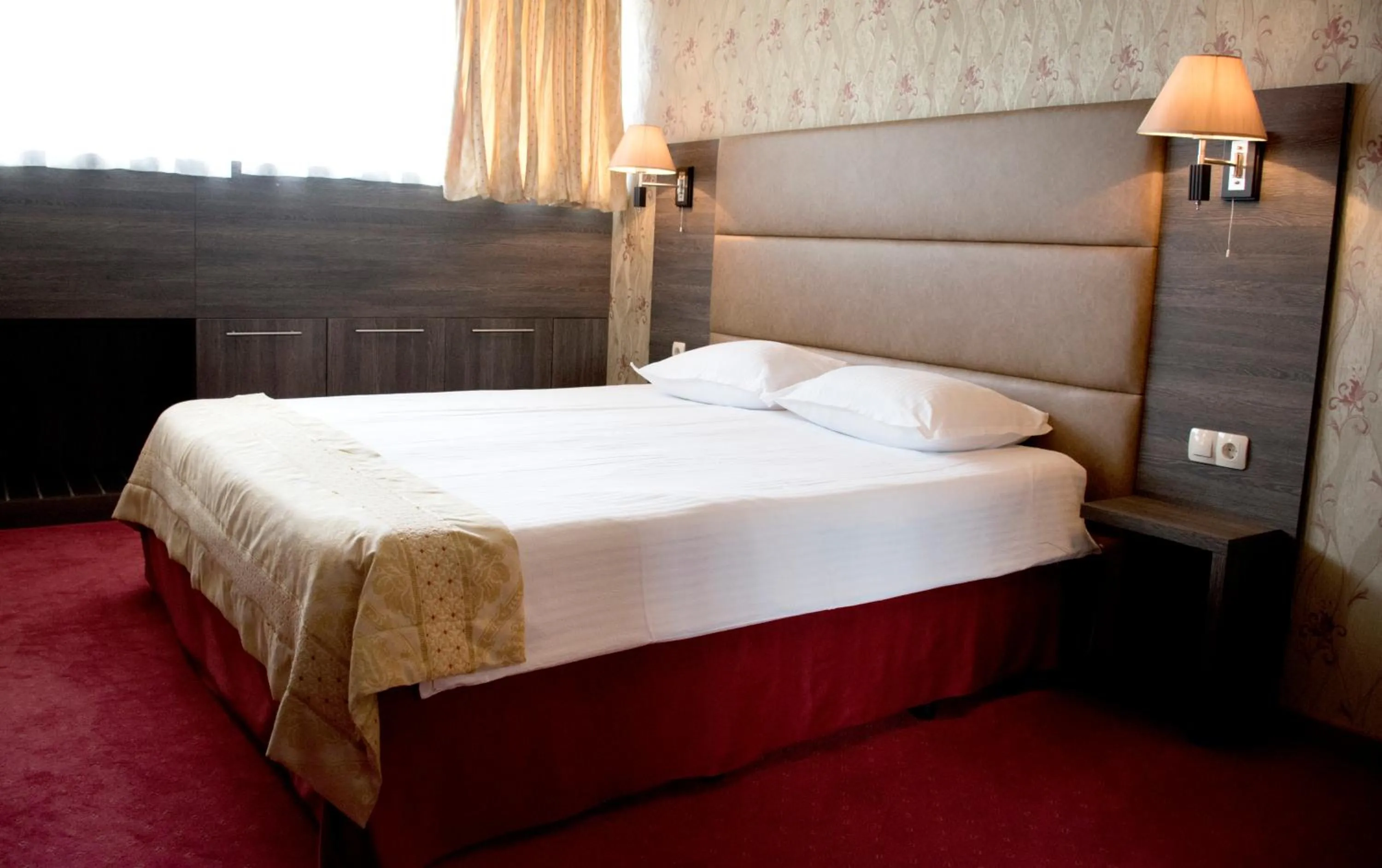 Bed in Spa Hotel Dvoretsa