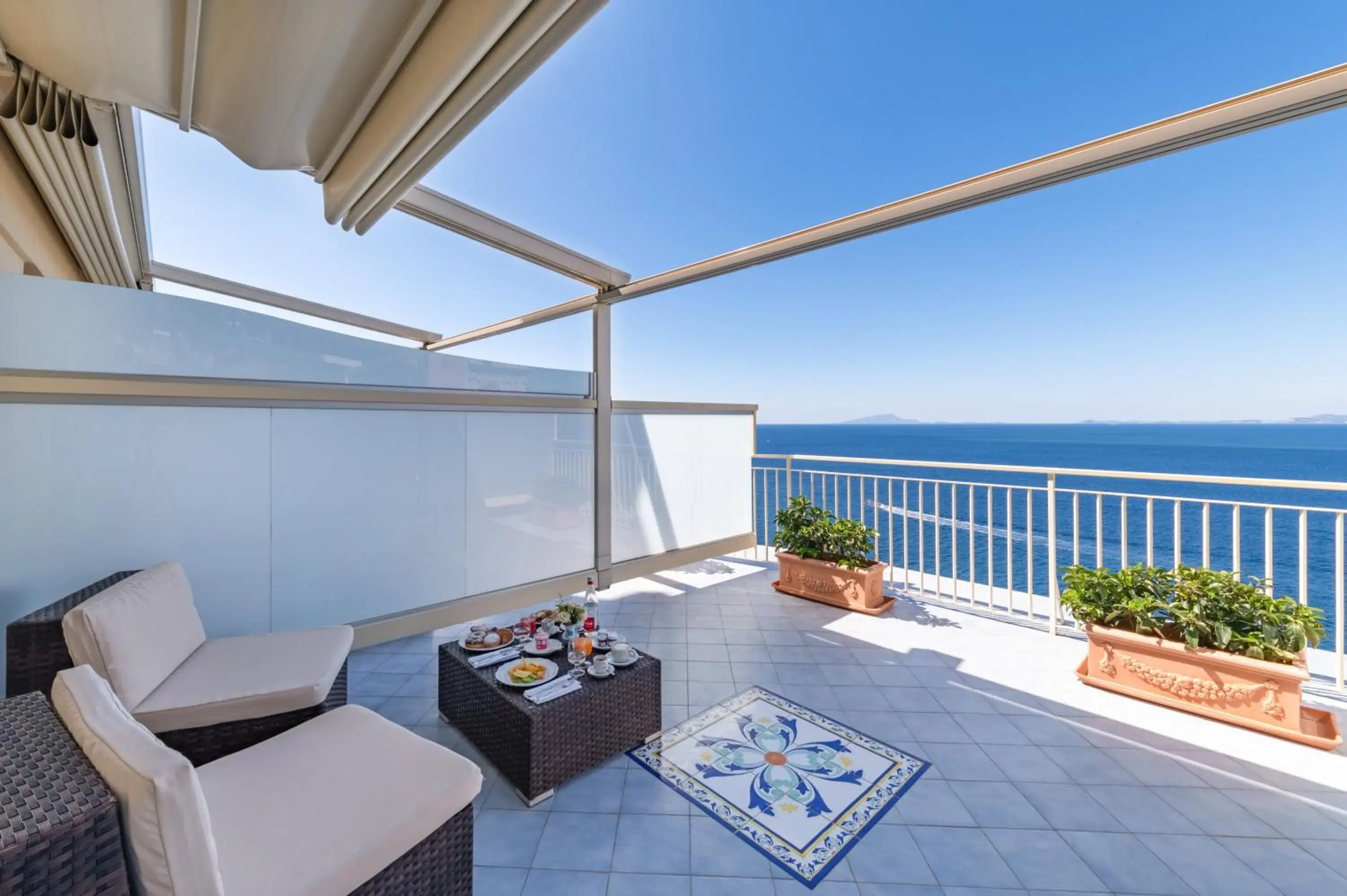 Double Room with Terrace and Sea View in Hotel Sporting Double Room with Terrace and Sea View in Hotel Sporting