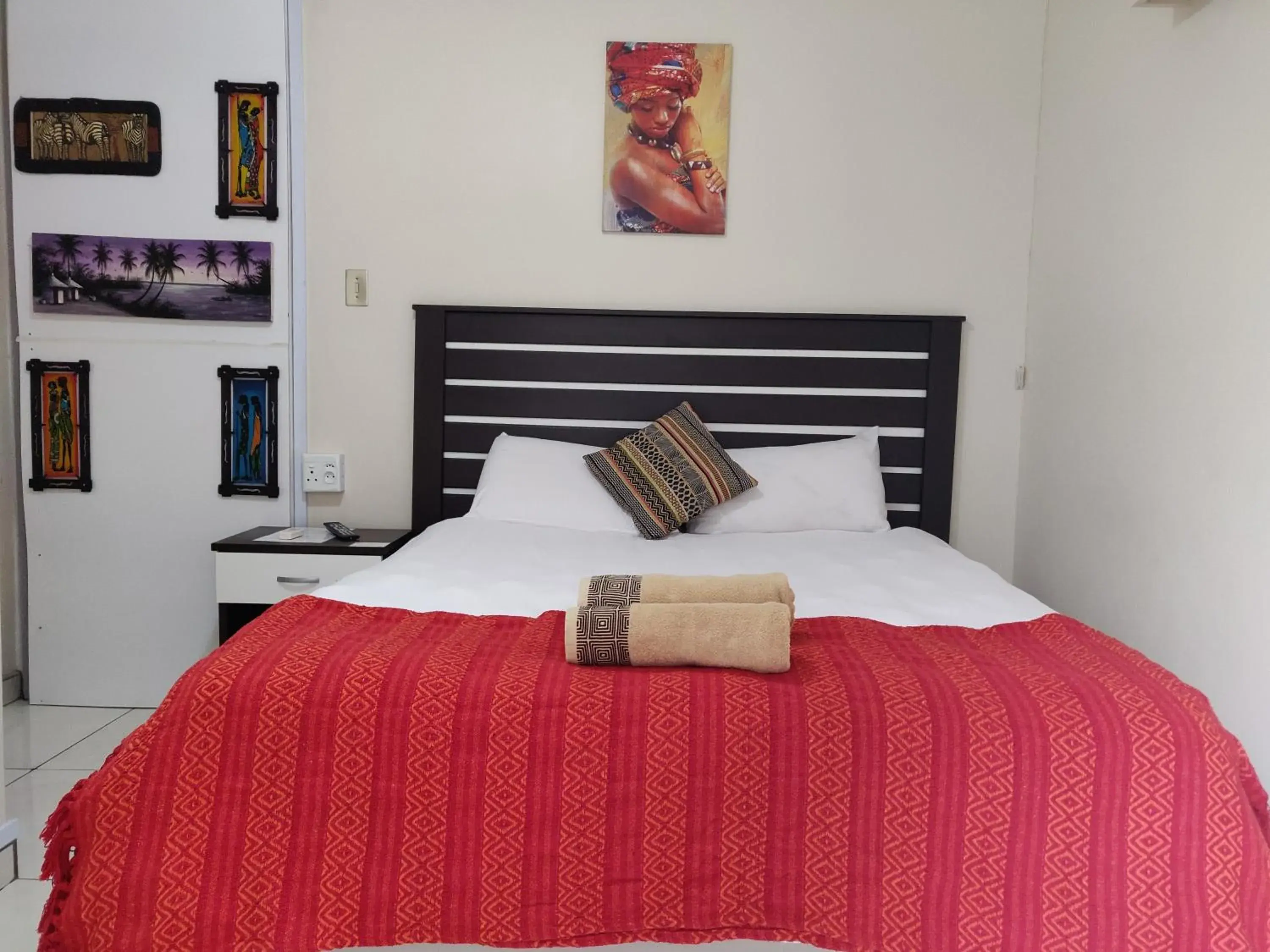 Executive Queen Room. in Jessica's Self-catering Executive Queen Room. in Jessica's Self-catering