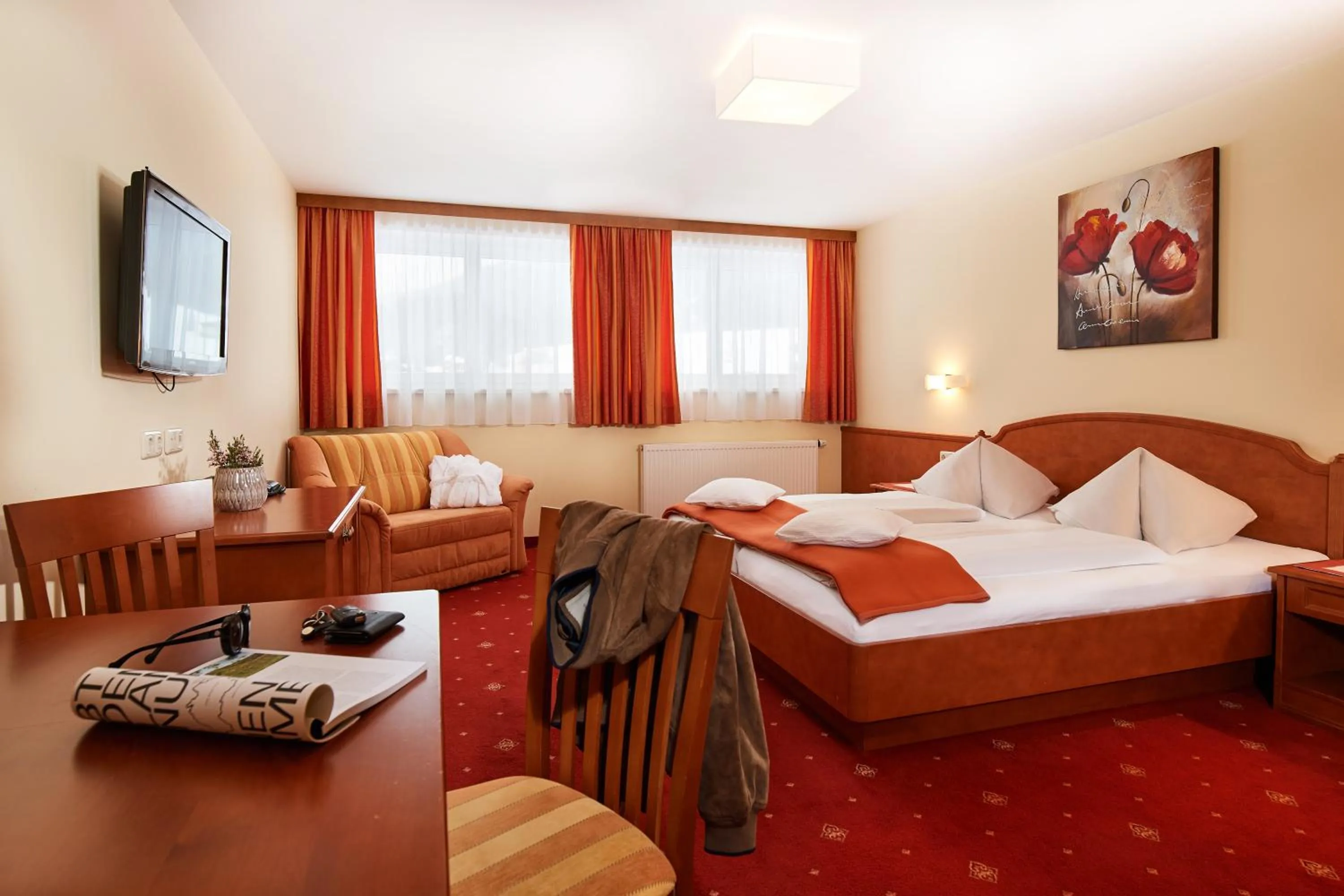 Photo of the whole room, Bed in Hotel Kerschbaumer