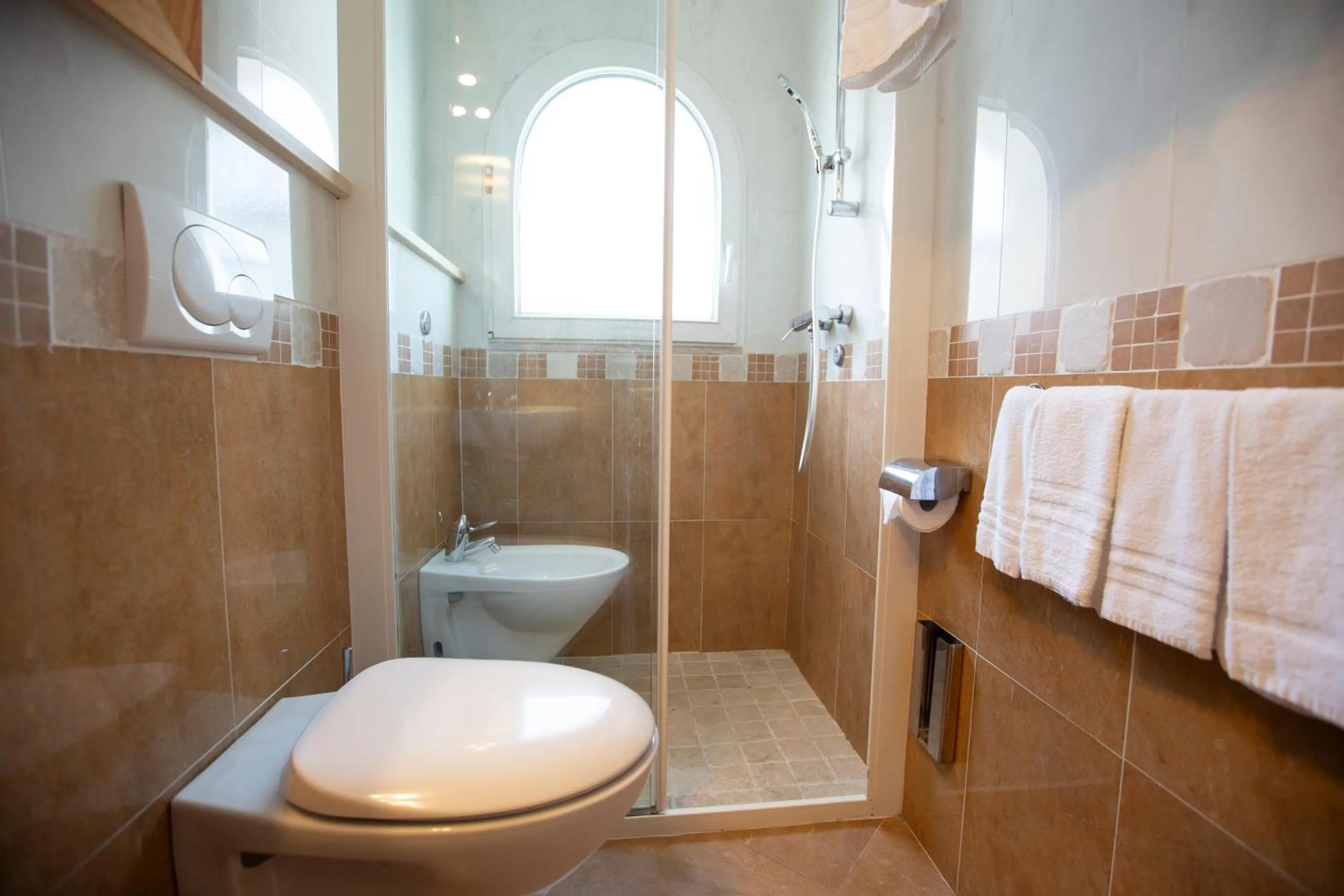 Shower in Hotel Stella Maris