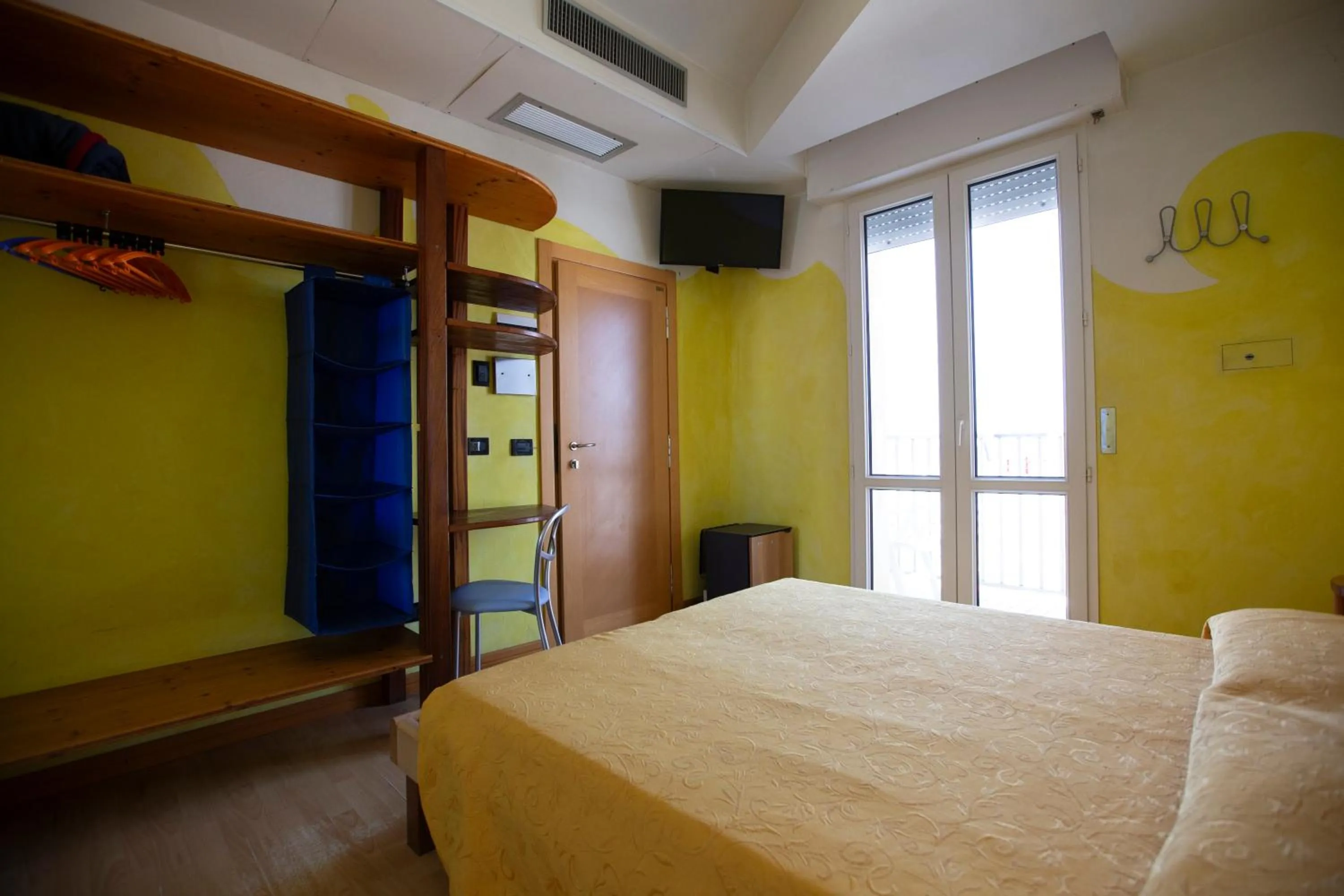 View (from property/room), Bed in Hotel Stella Maris