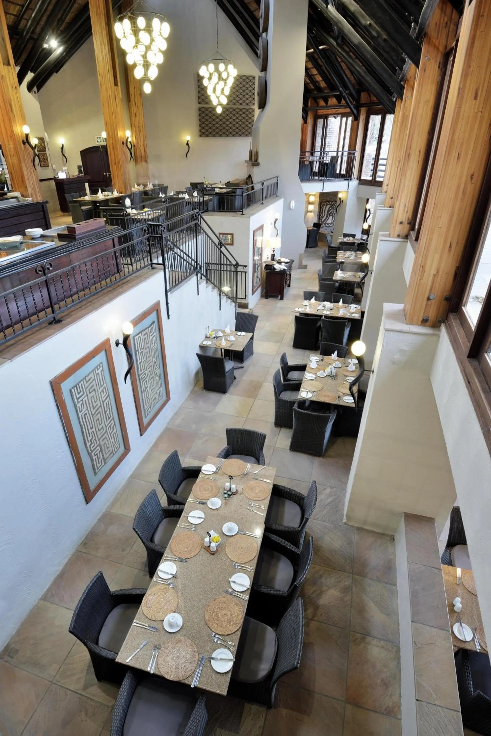 Restaurant/places to eat in Kwa Maritane Lodge