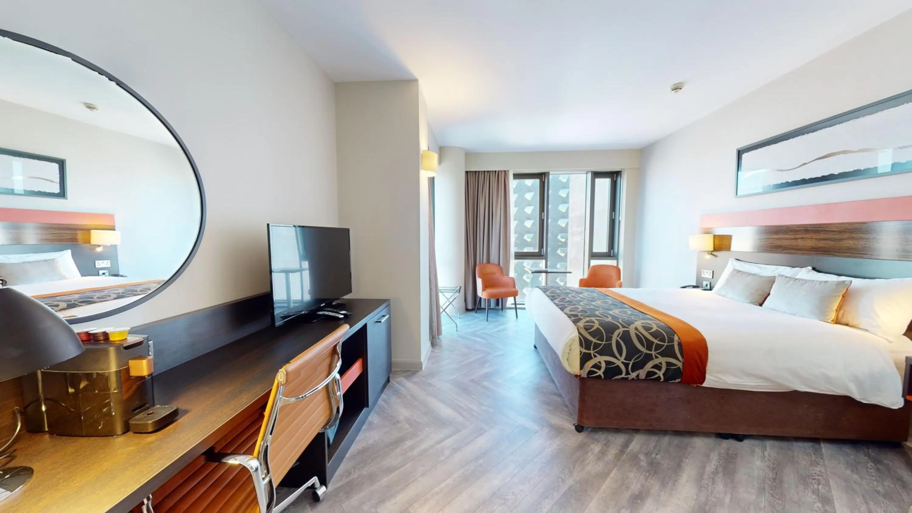 Bedroom, Bed in Clayton Hotel Cardiff