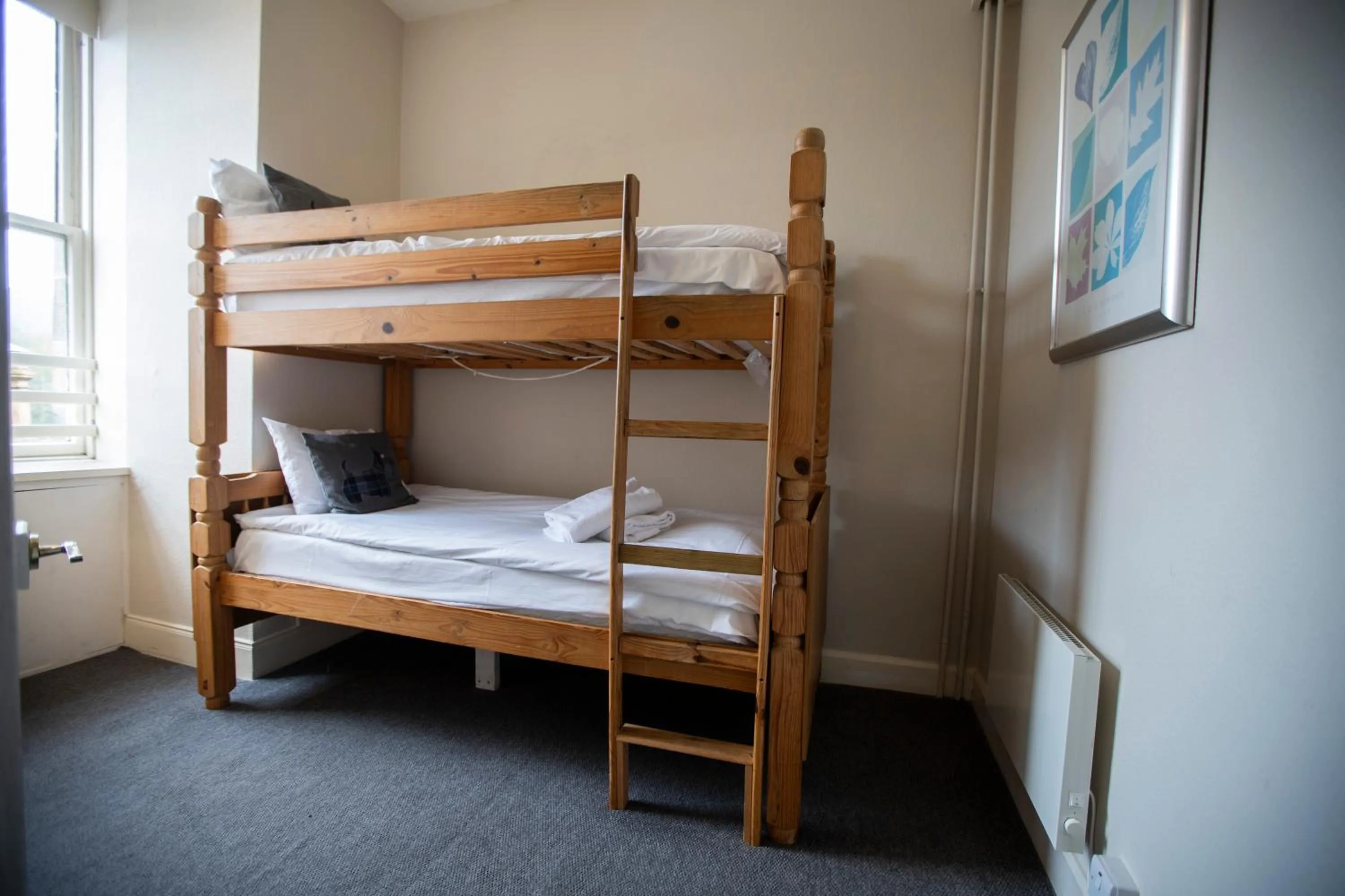 bunk bed, Bed in McKays Hotel