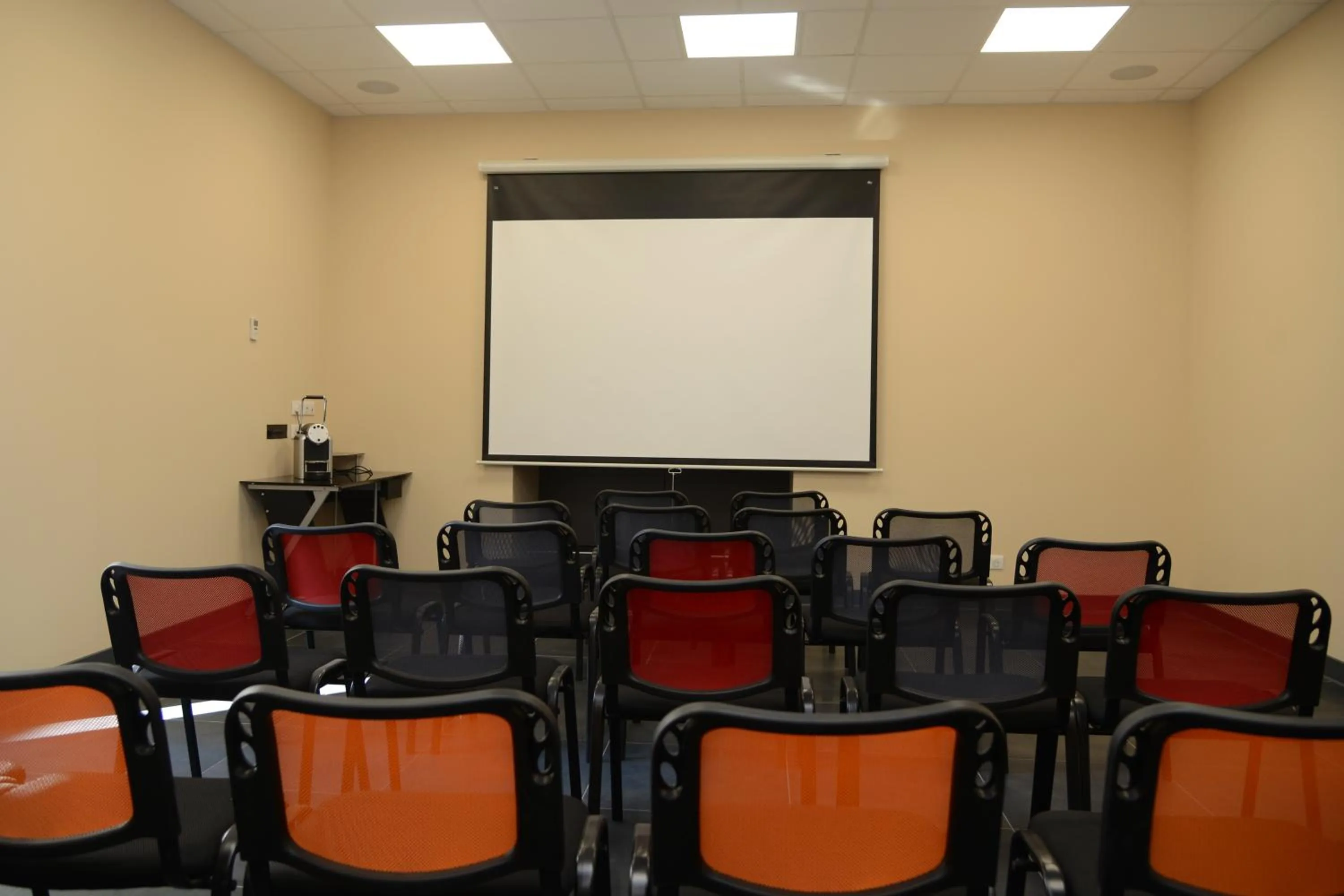 Banquet/Function facilities in Logis Hotel Yseria - Historical Center