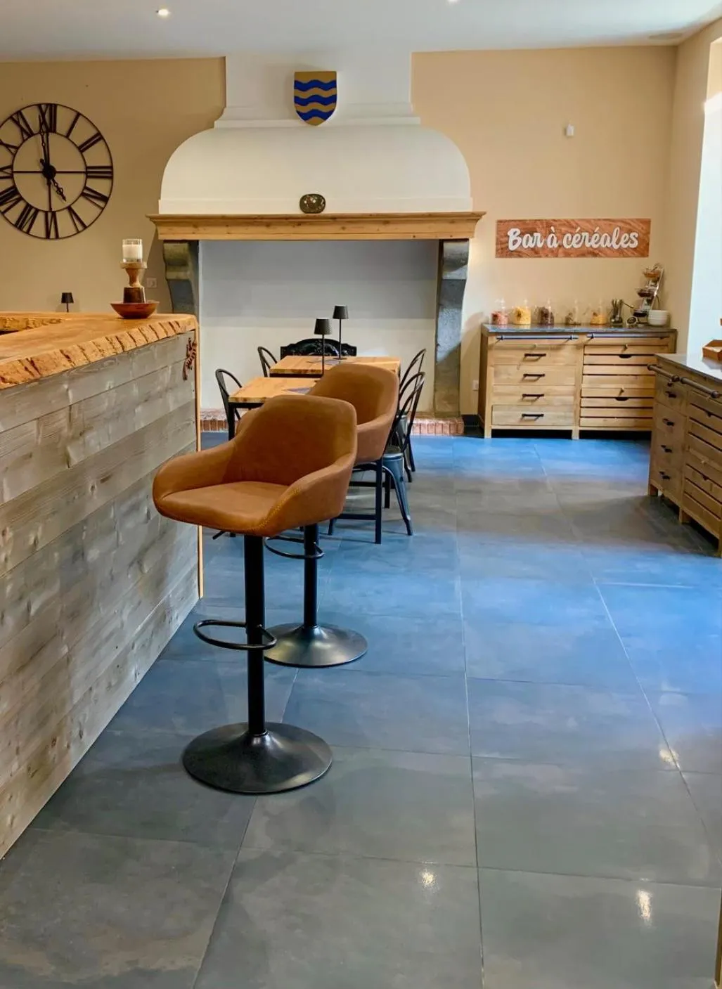 Restaurant/places to eat in Logis Hotel Yseria - Historical Center