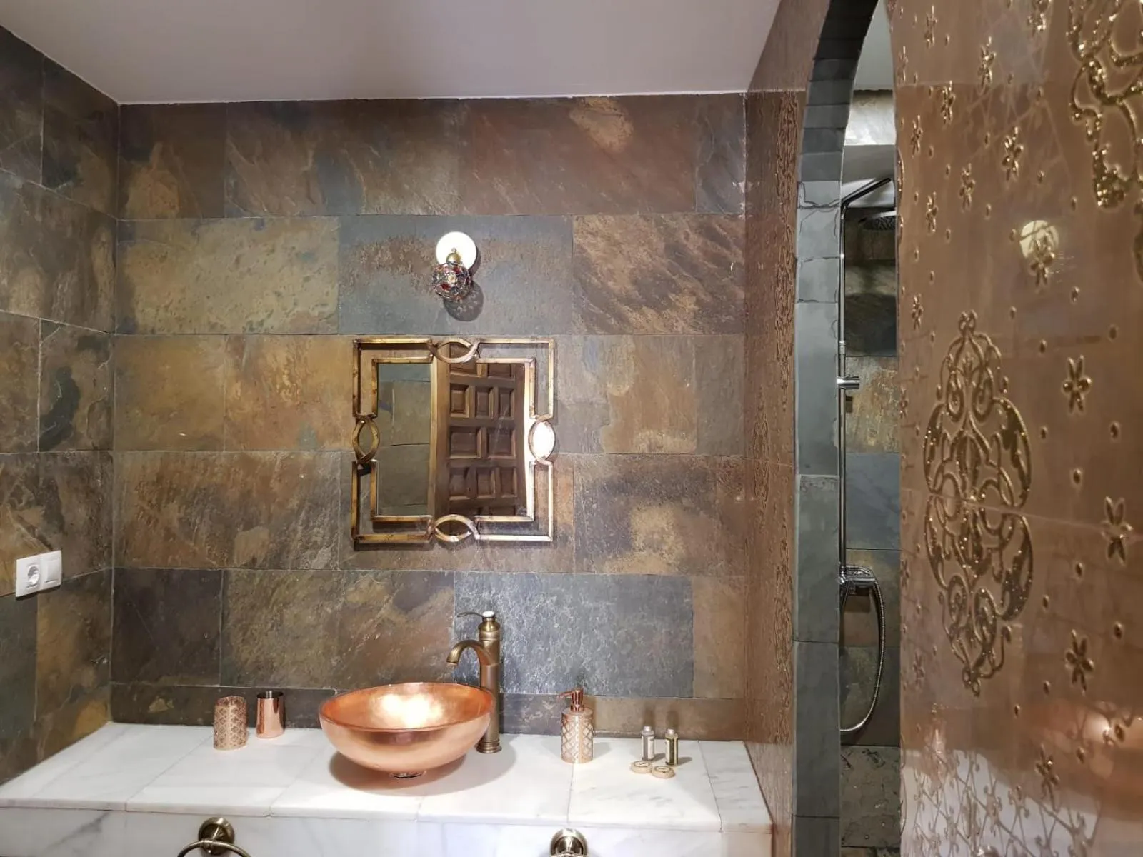 Bathroom in Riad Medina Mudejar