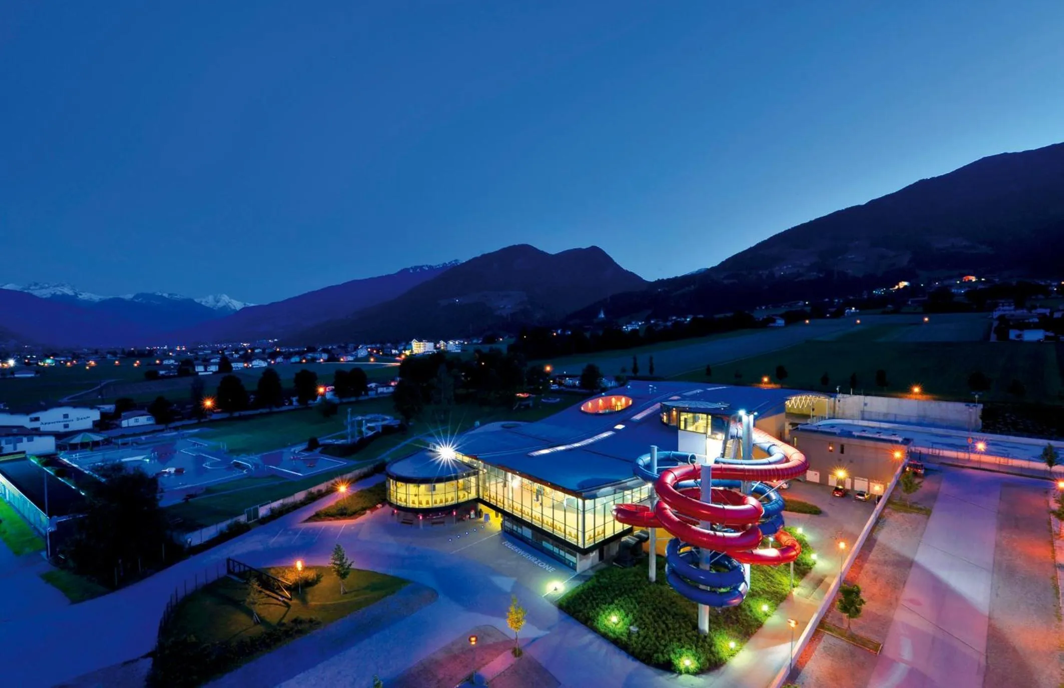 Public Bath in Hotel & Apart Central