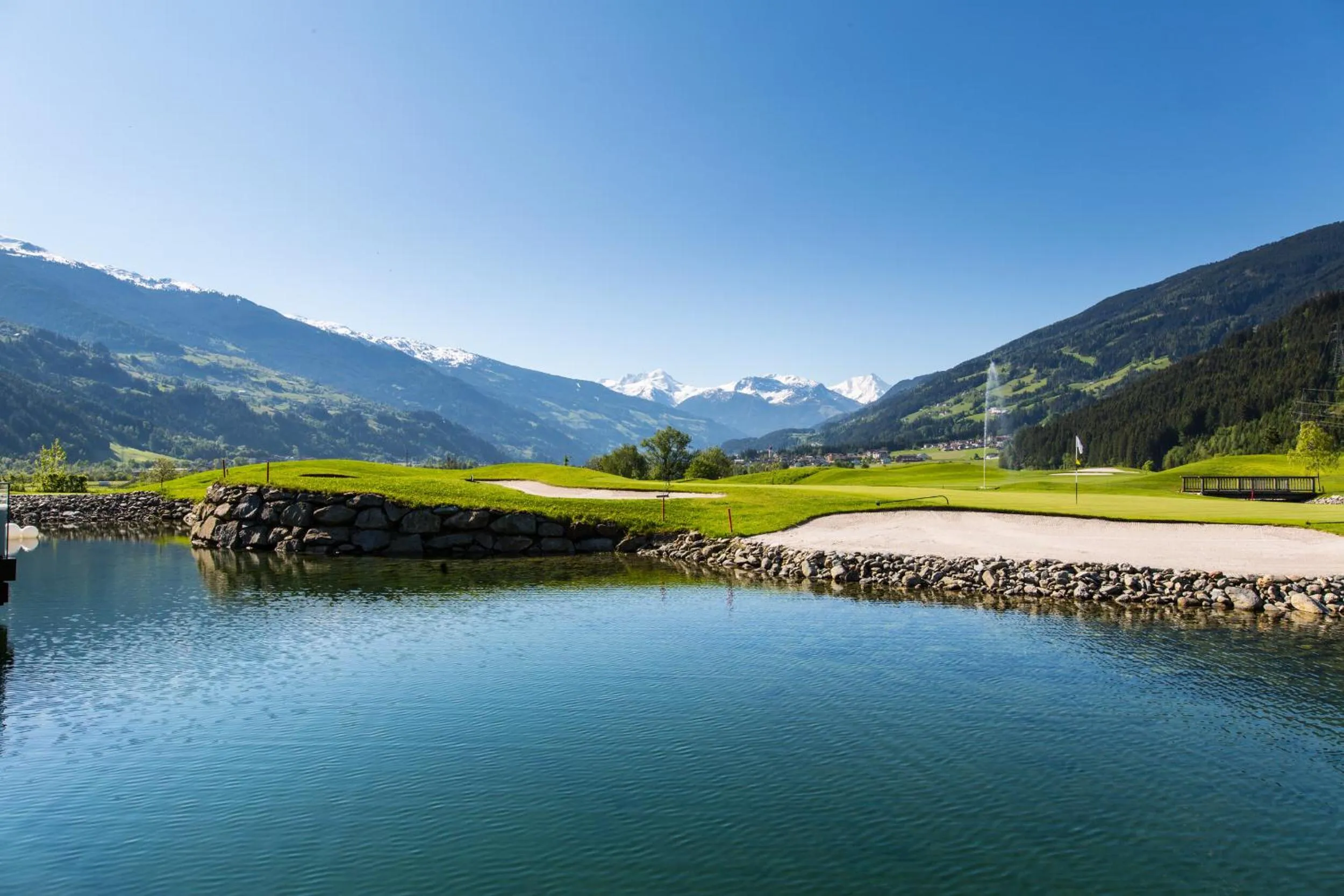 Staff in Hotel & Apart Central