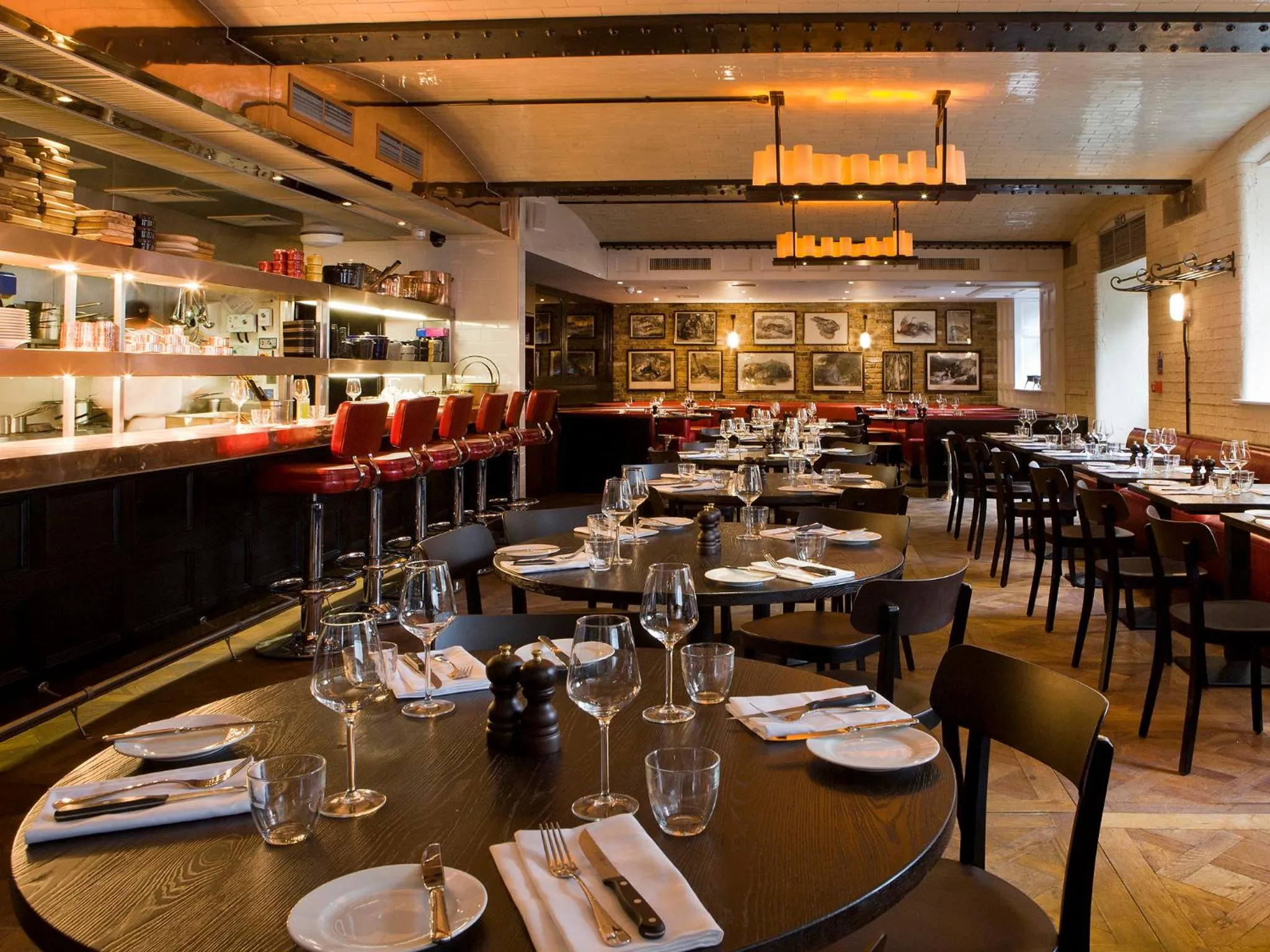 Restaurant/places to eat in The Barbican Rooms