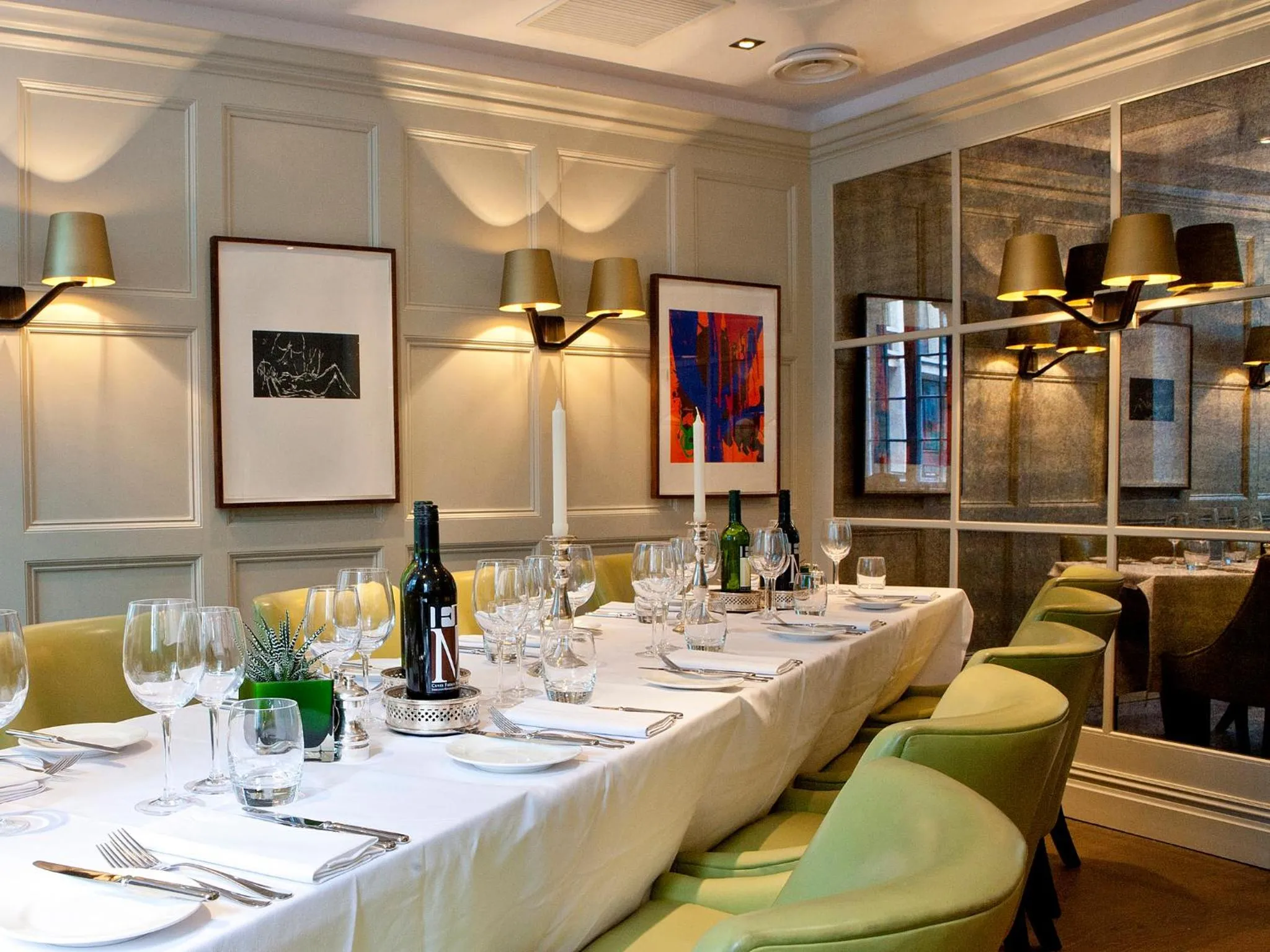 Restaurant/places to eat in The Barbican Rooms