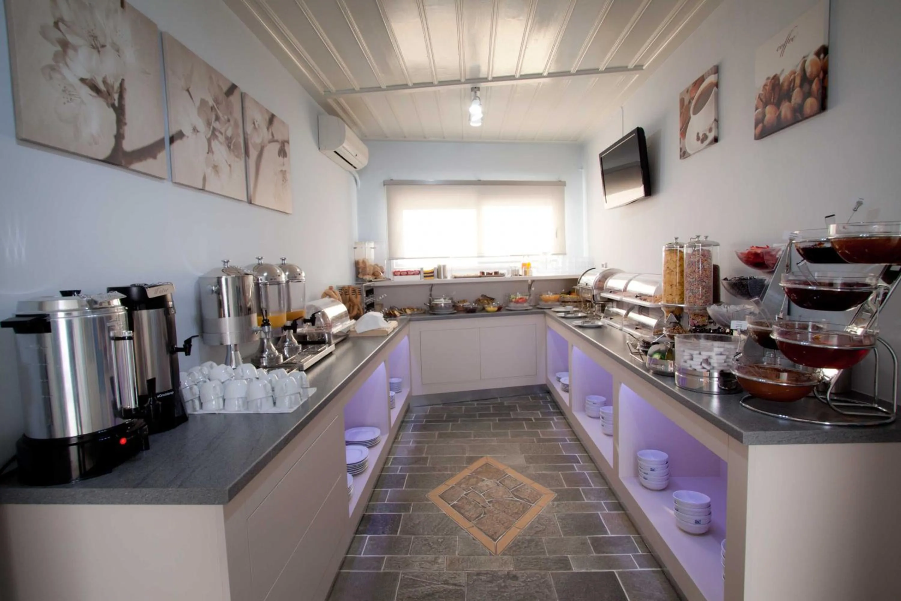 American breakfast in ALK Hotelᵀᴹ