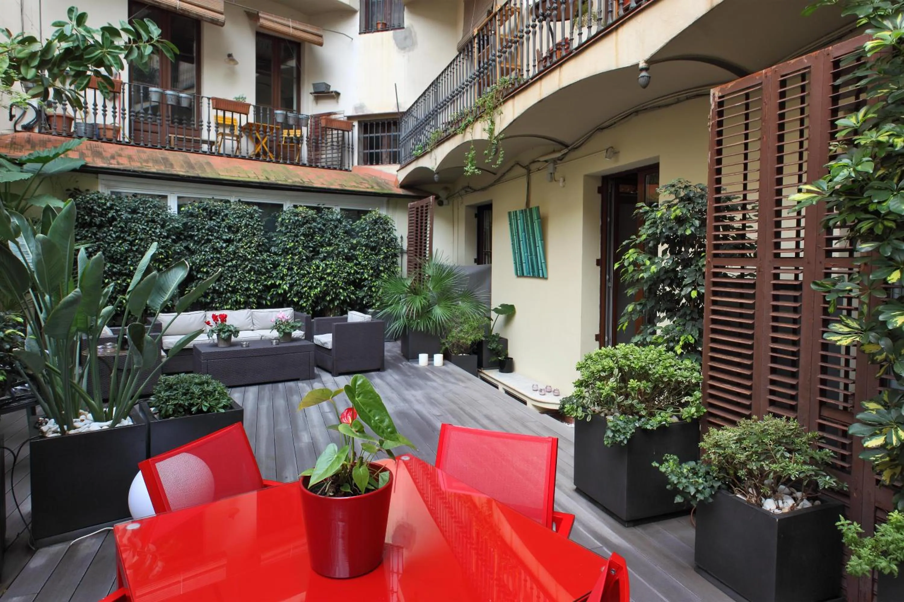Garden view, Restaurant/Places to Eat in Anba Boutique