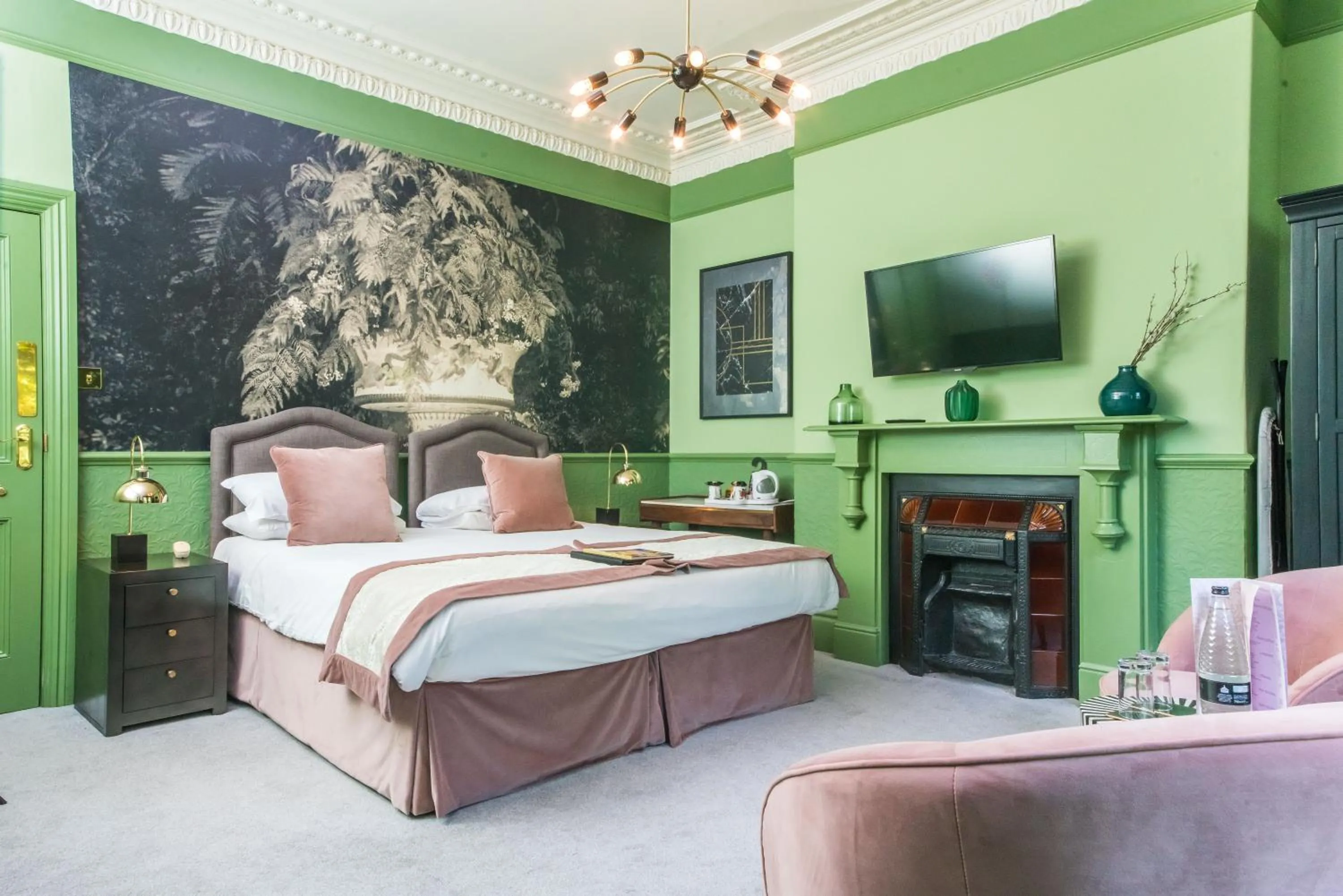 Bedroom, Bed in The Ayrlington Guesthouse