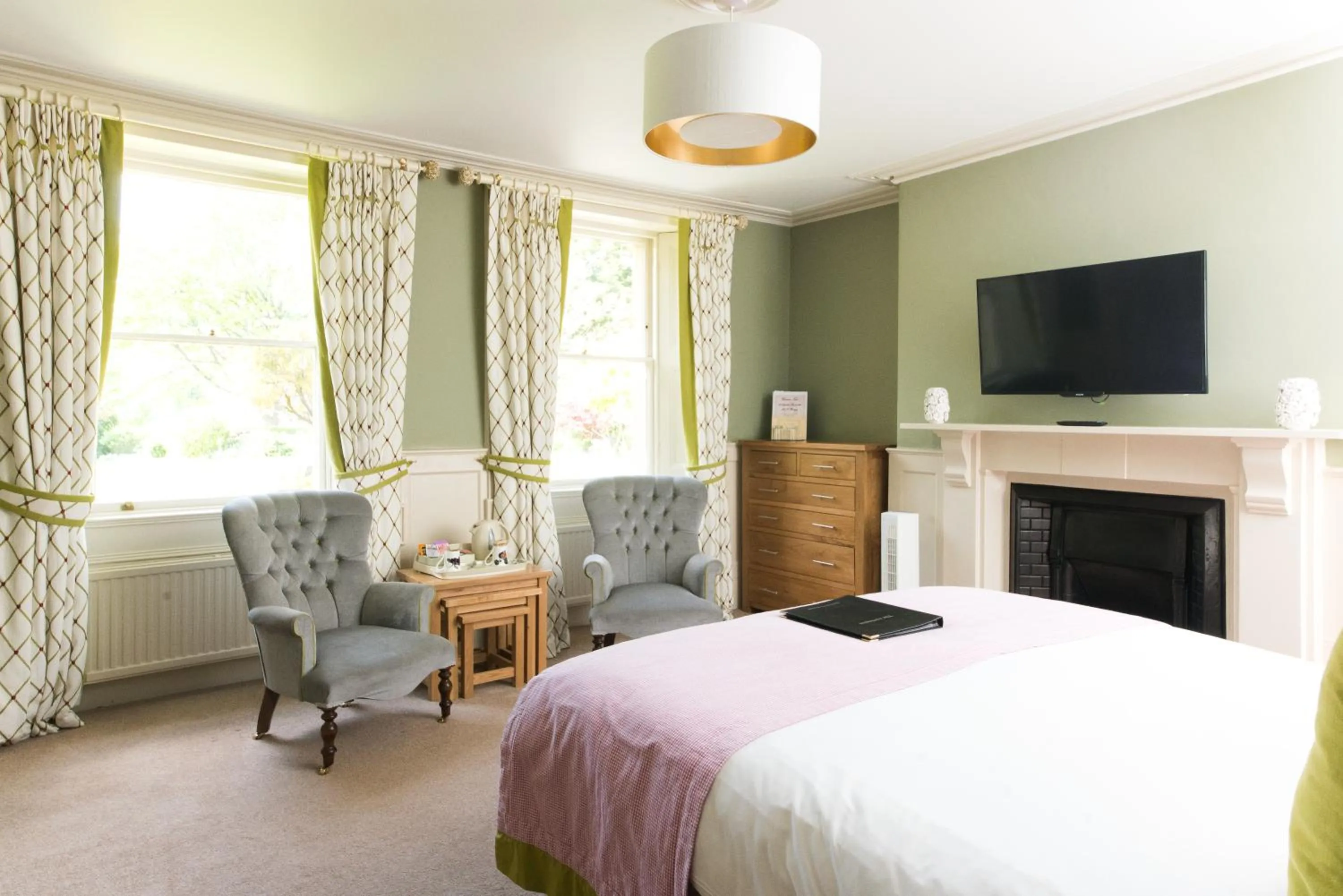 Photo of the whole room, Bed in The Ayrlington Guesthouse