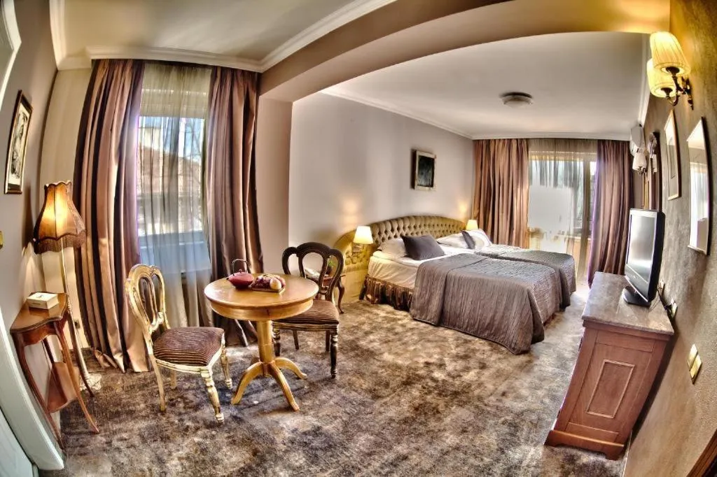 Bed in Meg-Lozenetz Hotel