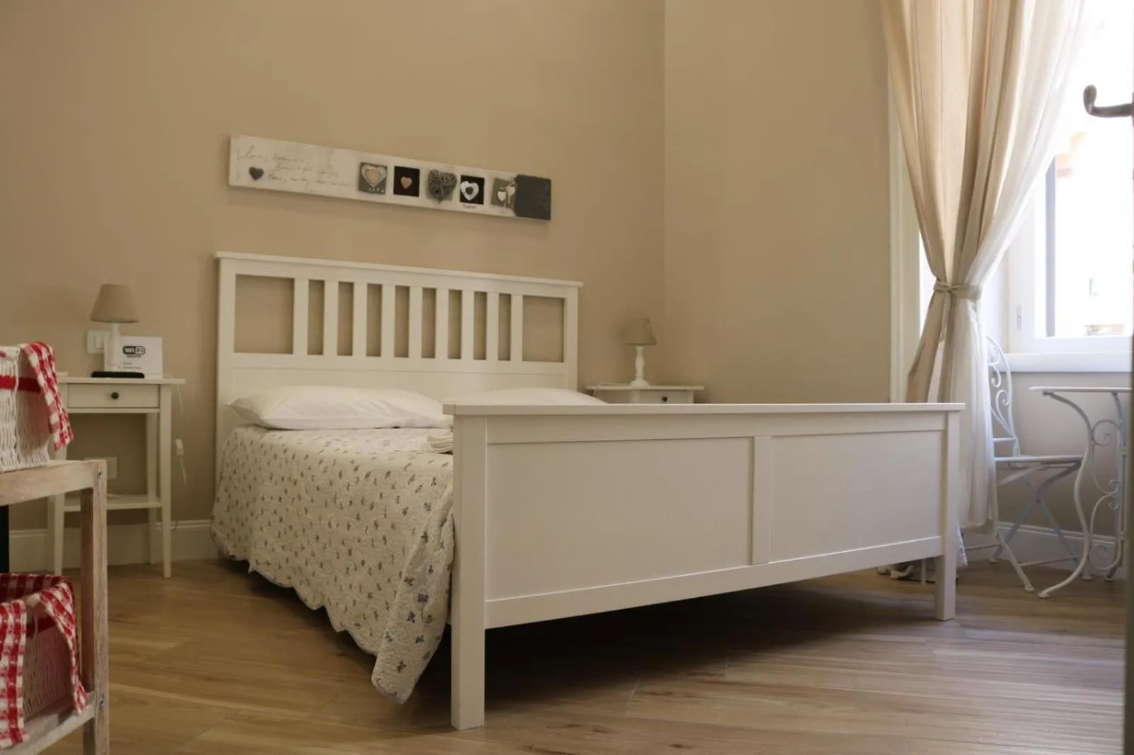 B&B Garibaldi Station