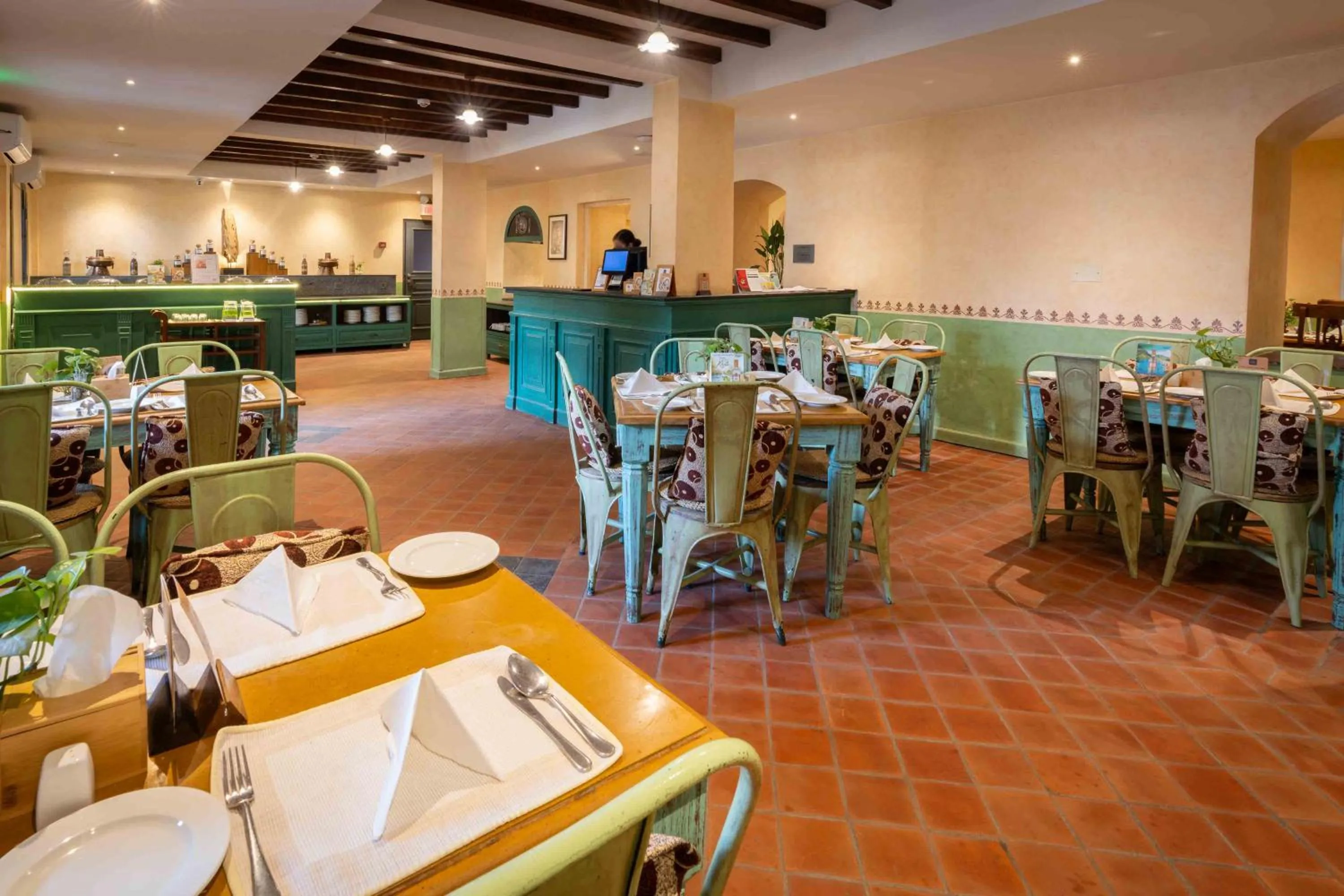 Restaurant/places to eat in Nepali Ghar Hotel