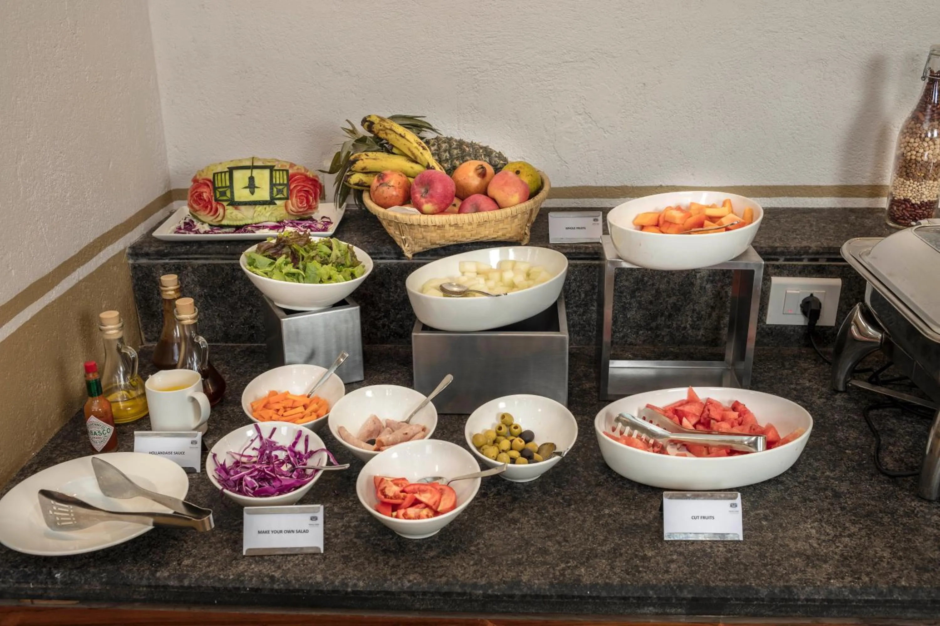 Restaurant/places to eat in Nepali Ghar Hotel