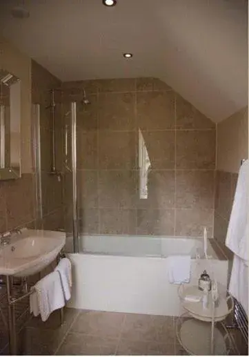 Double Room in The Lion Double Room in The Lion