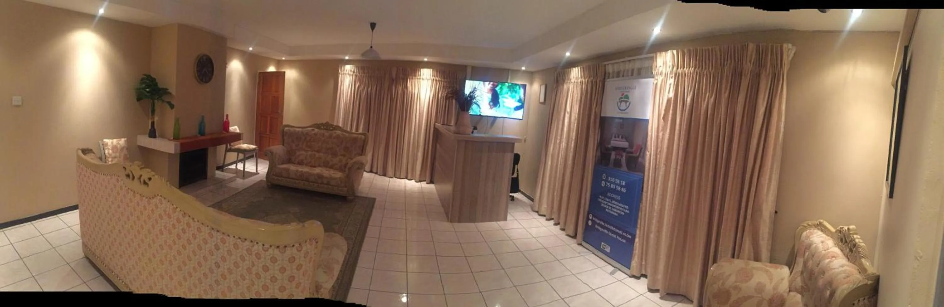 Living room in Bridgeville Guest House( Pty) Ltd