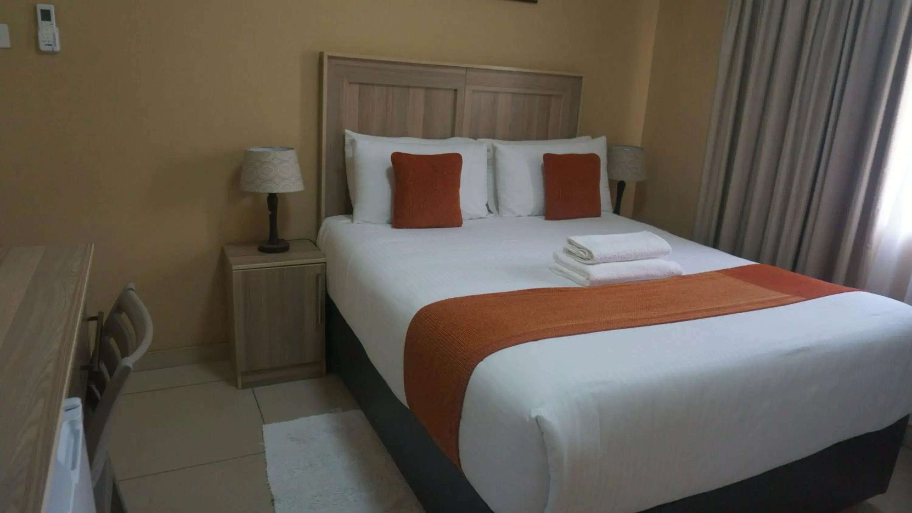 Deluxe Queen Room in Bridgeville Guest House( Pty) Ltd Deluxe Queen Room in Bridgeville Guest House( Pty) Ltd