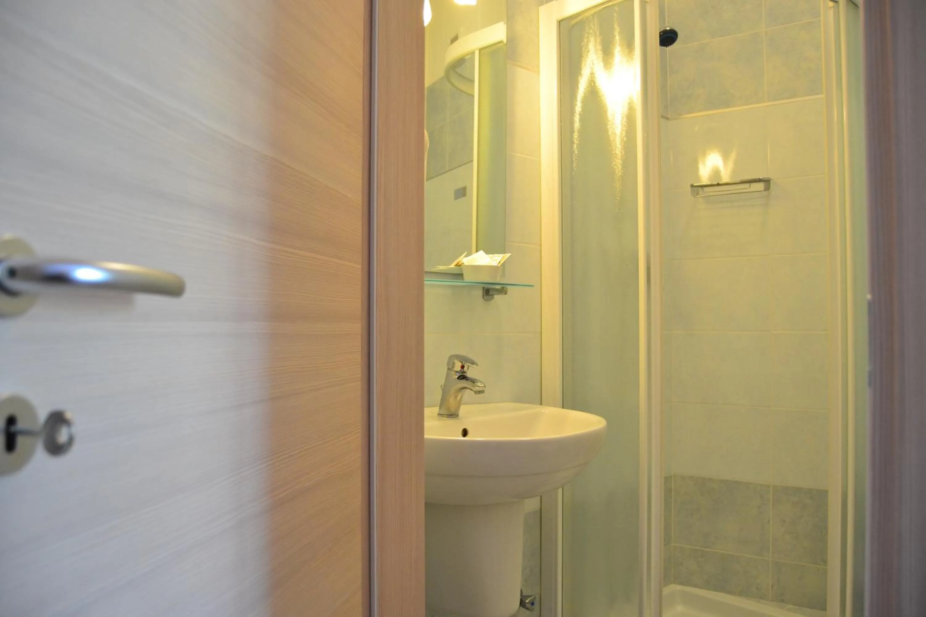 Shower in Hotel My Fair