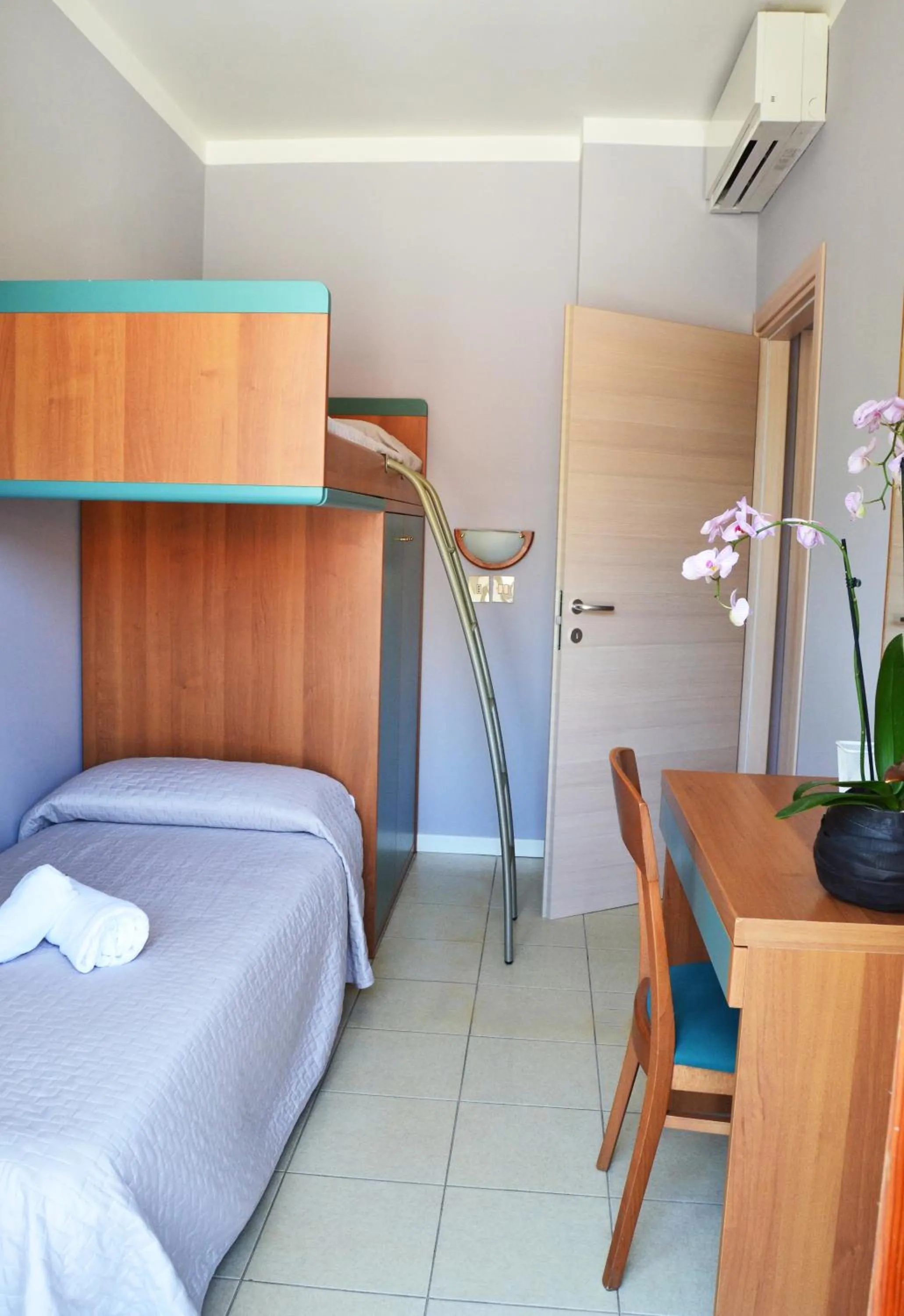 TV and multimedia in Hotel My Fair