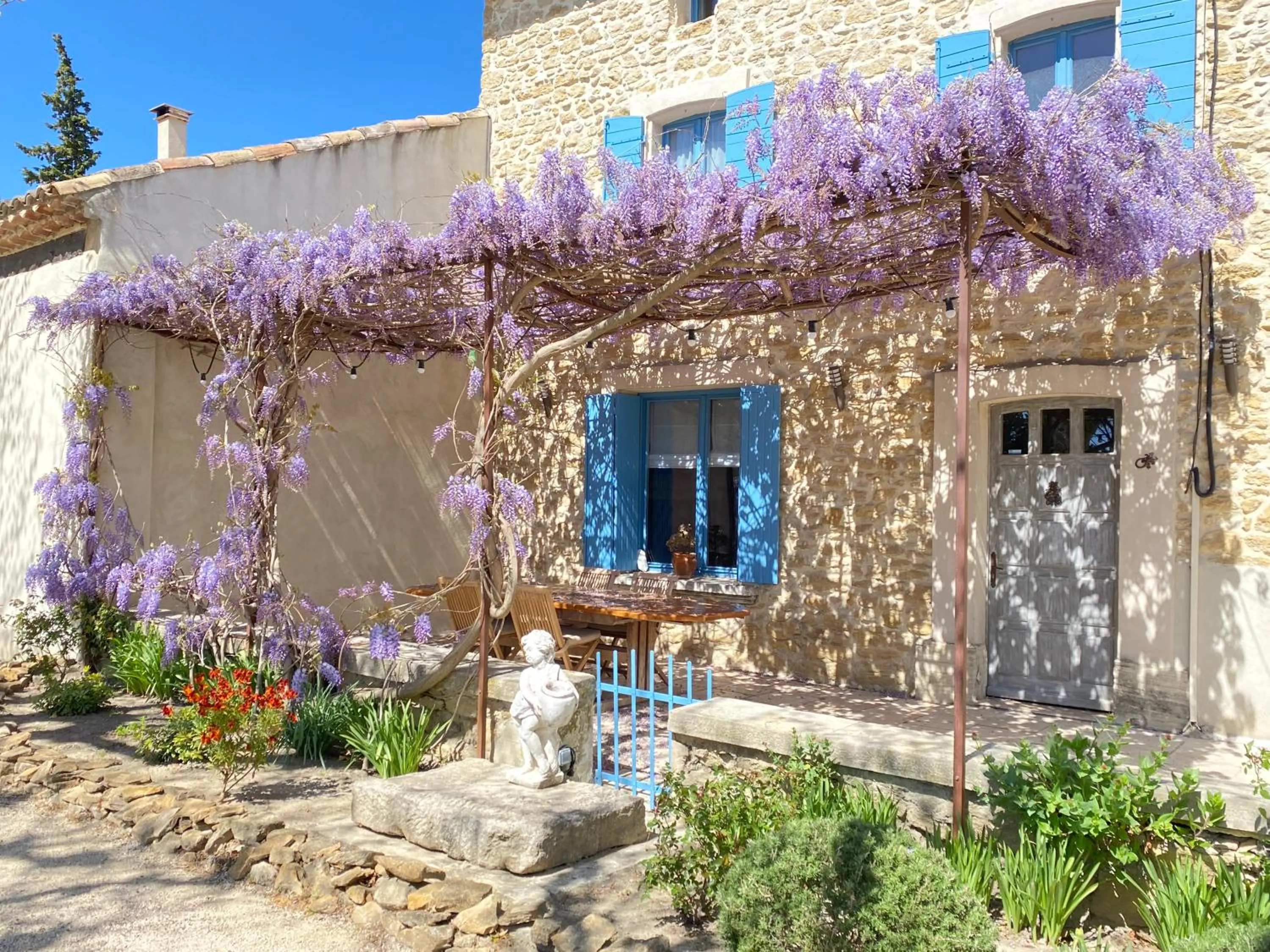 Property Building in Le Mas Terre des Anges