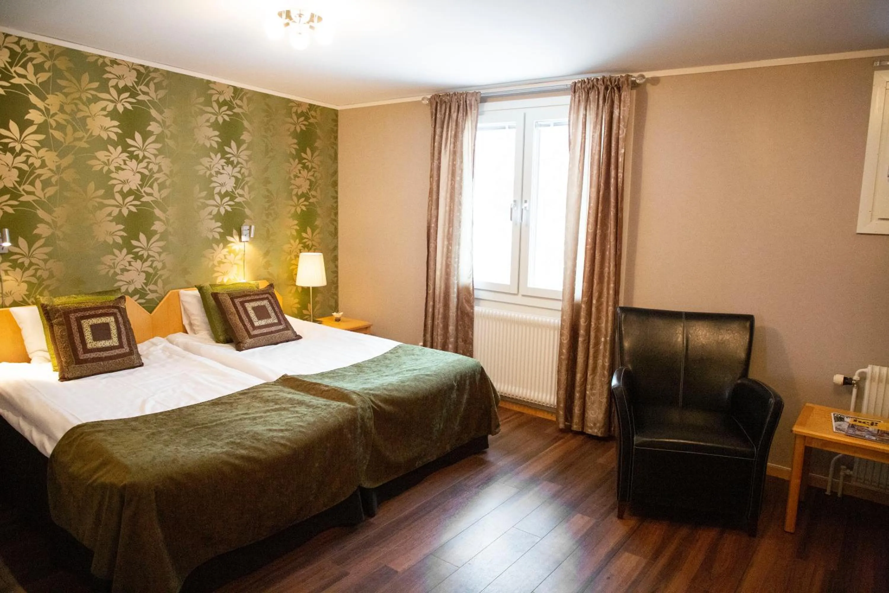 Photo of the whole room in Stiftsgården Vårdnäs Hotell