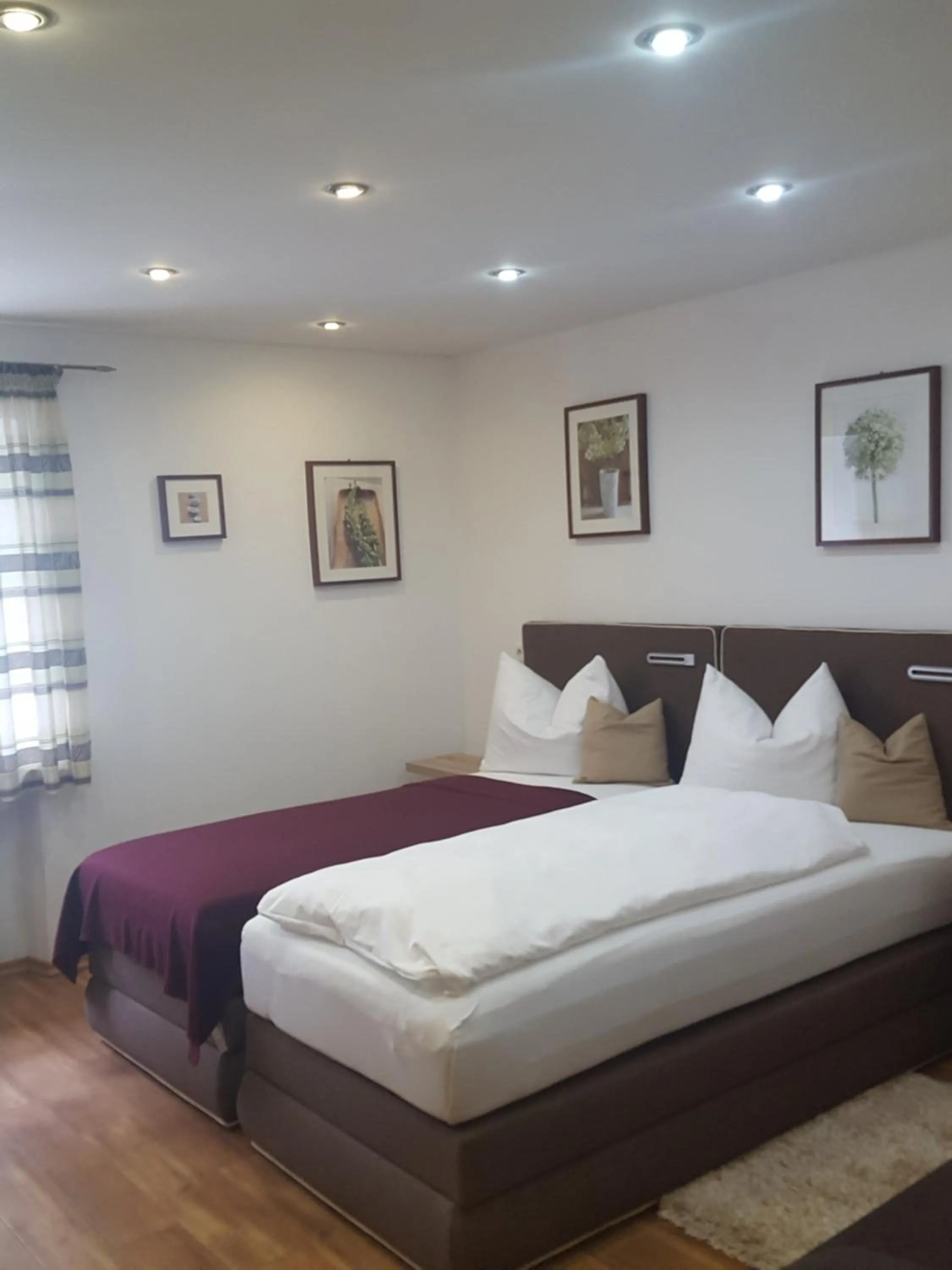 Bedroom, Bed in Pension "Zum Raubritter"