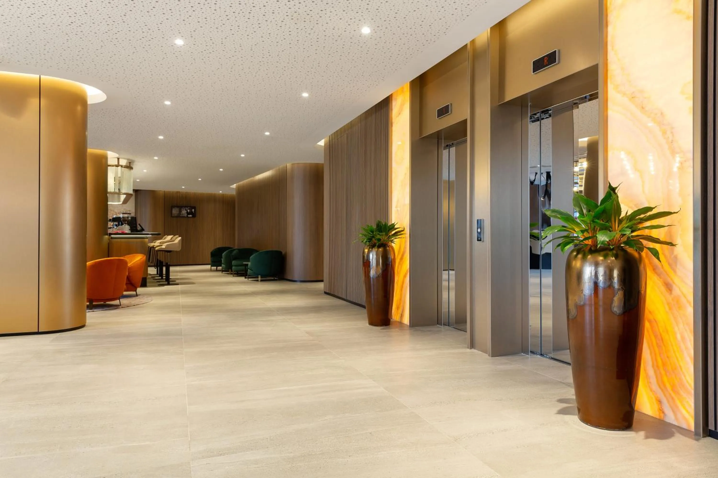 Lobby or reception in Mercure Sofia City