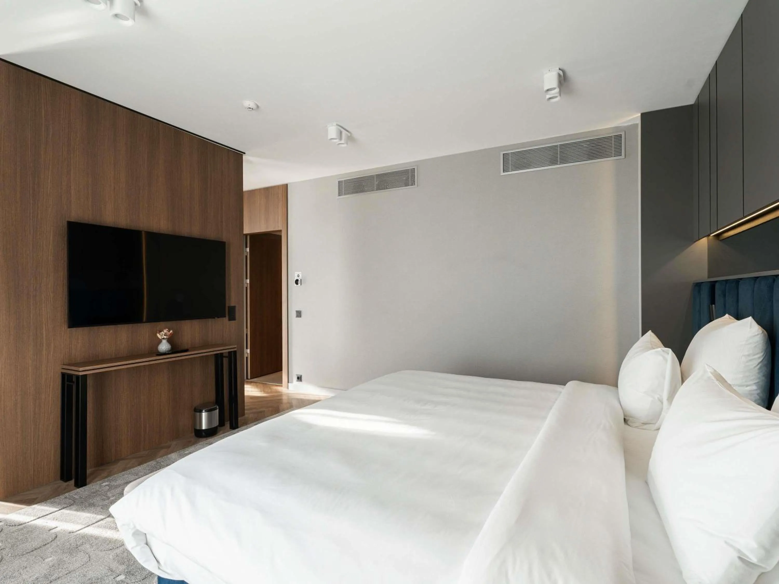 Bedroom, Bed in Mercure Sofia City