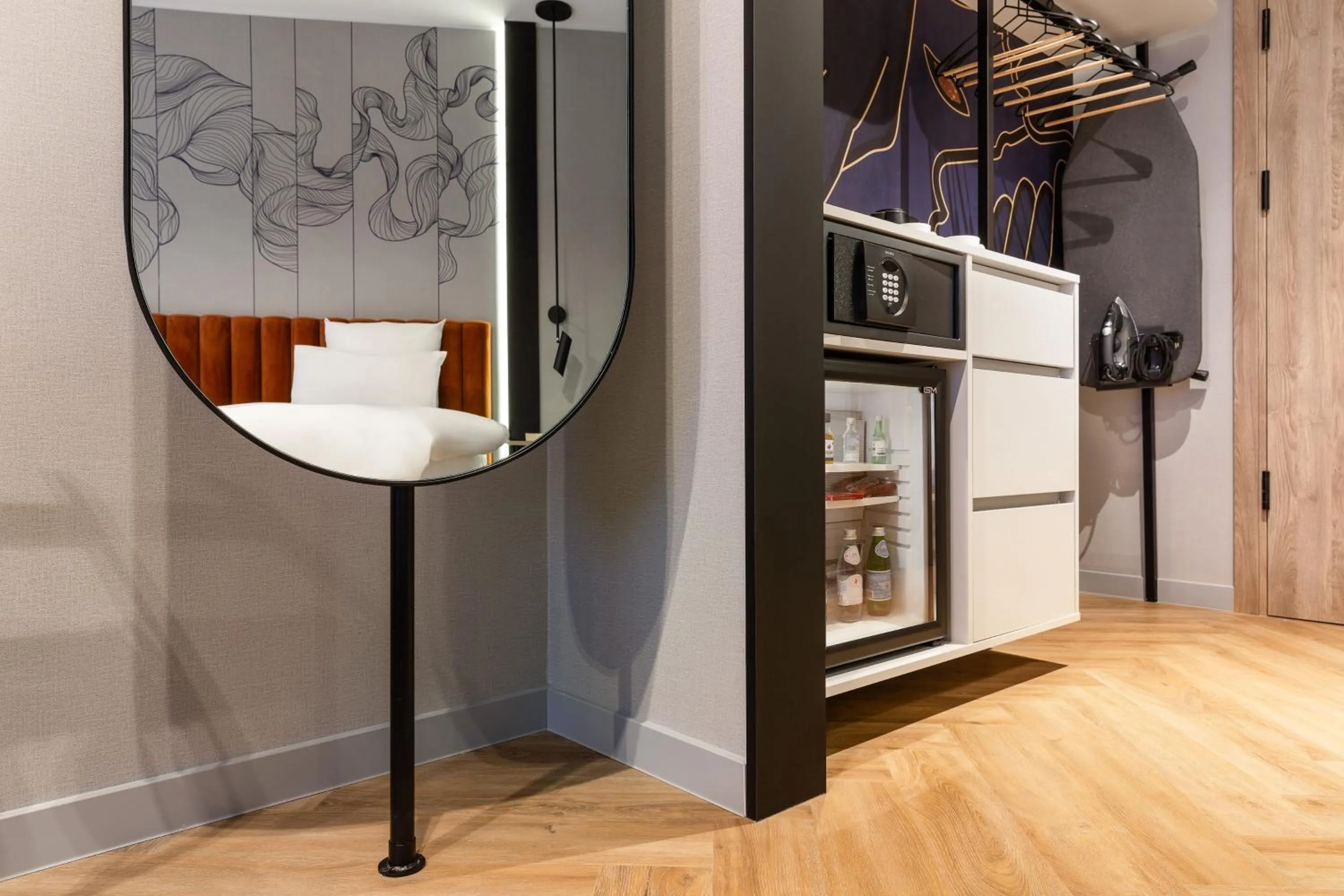 flat iron in Mercure Sofia City