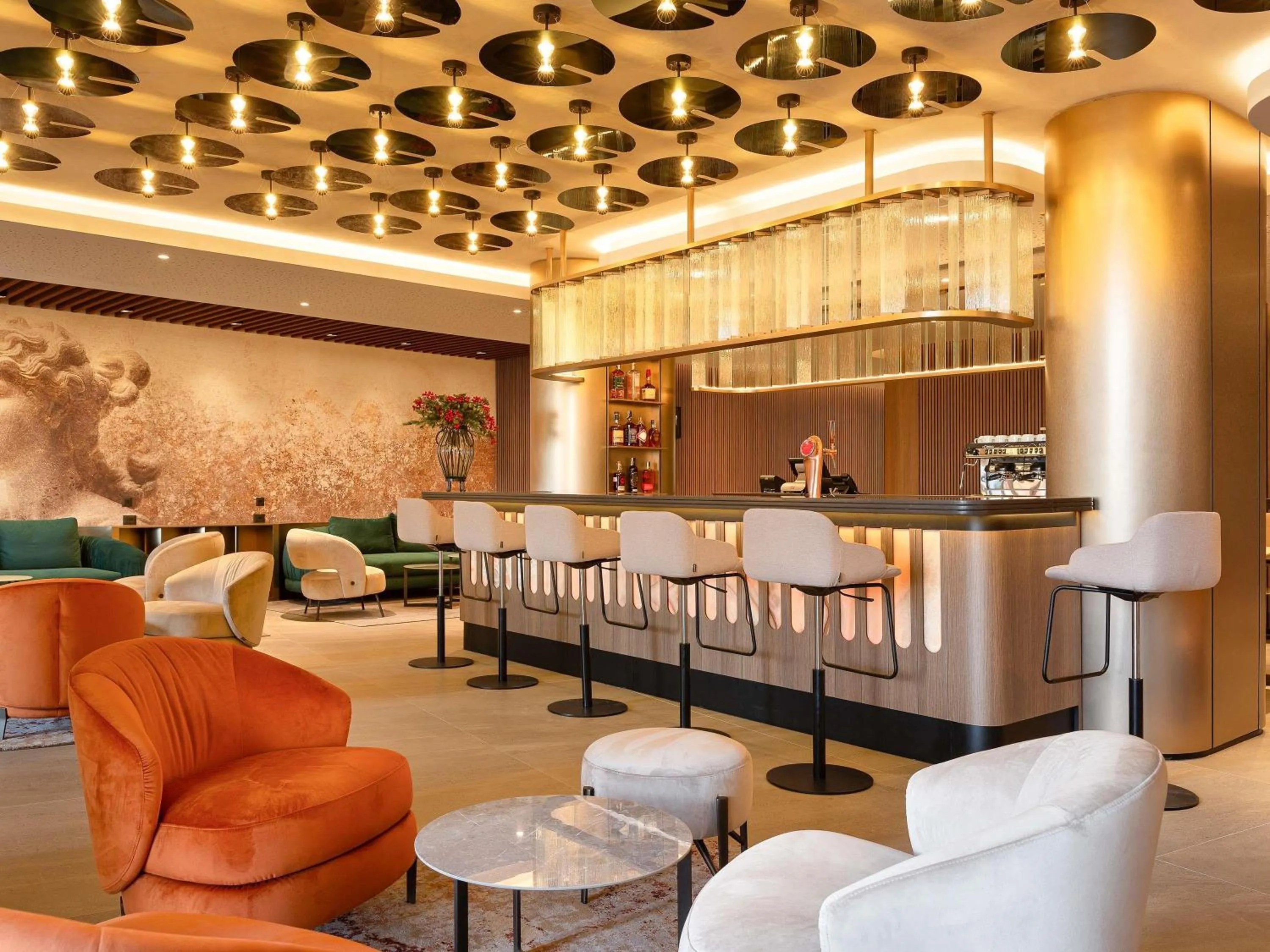 Lounge or bar in Mercure Sofia City
