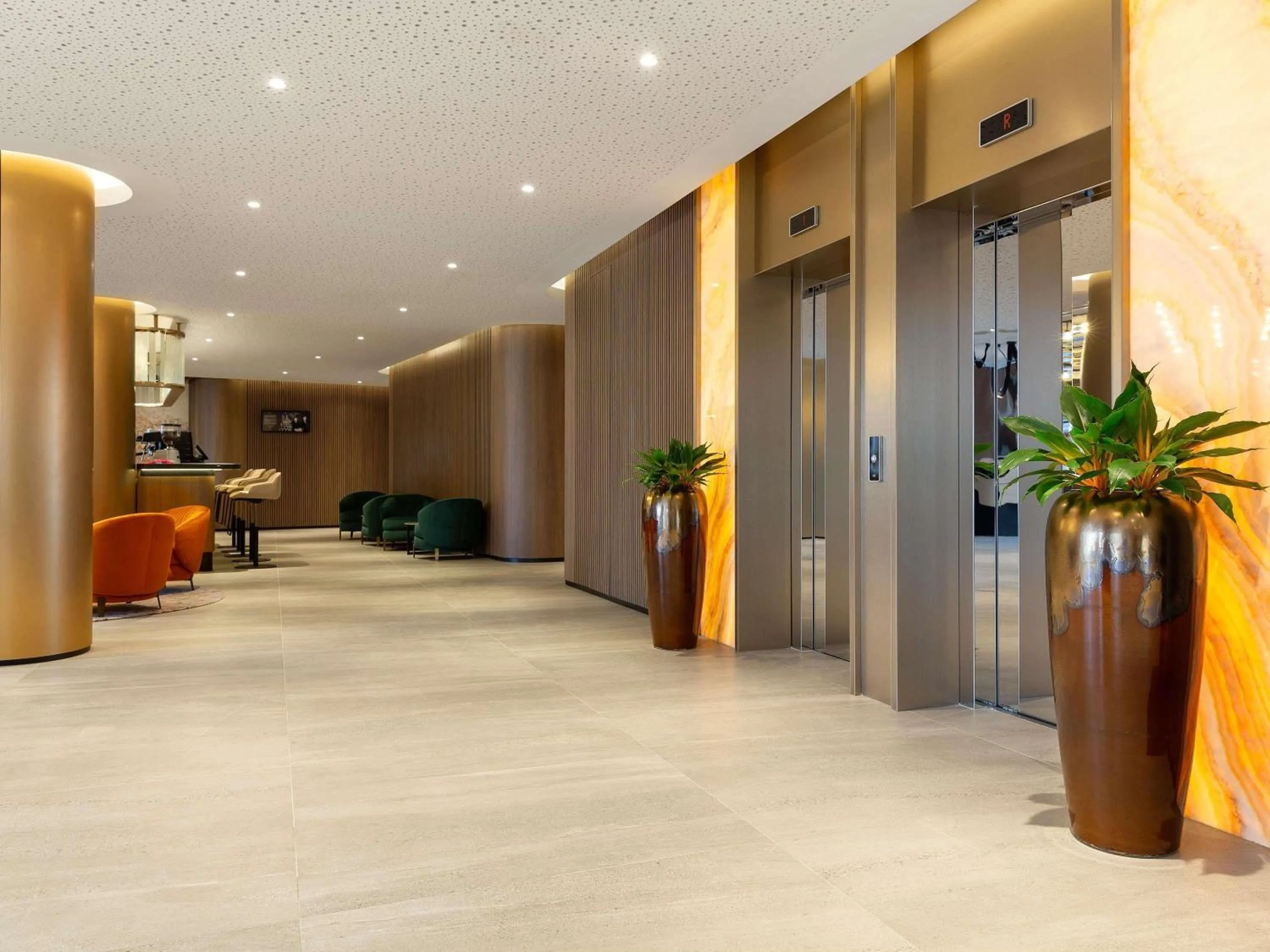 Lounge or bar in Mercure Sofia City