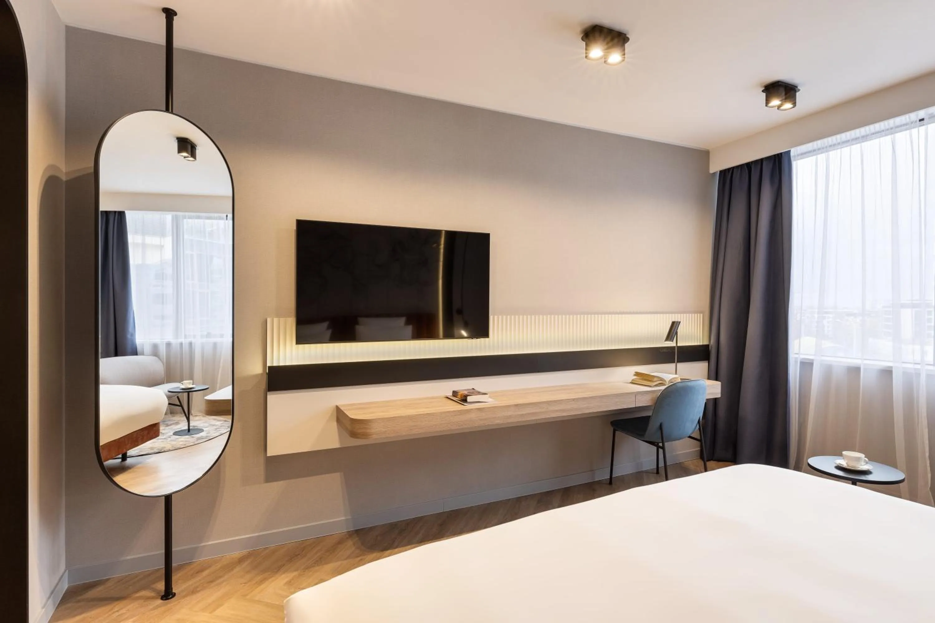 TV and multimedia, Bed in Mercure Sofia City