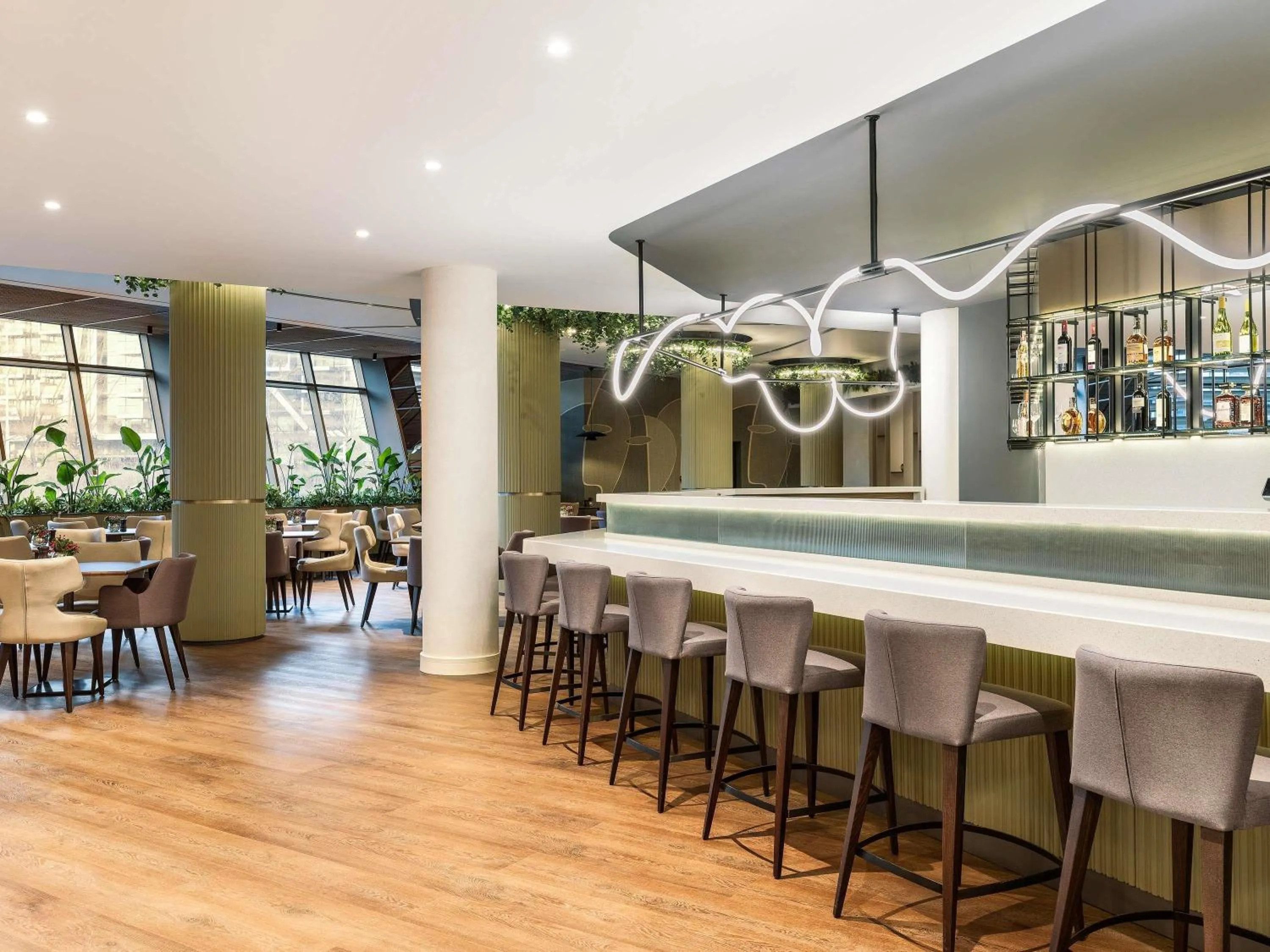 Restaurant/places to eat in Mercure Sofia City