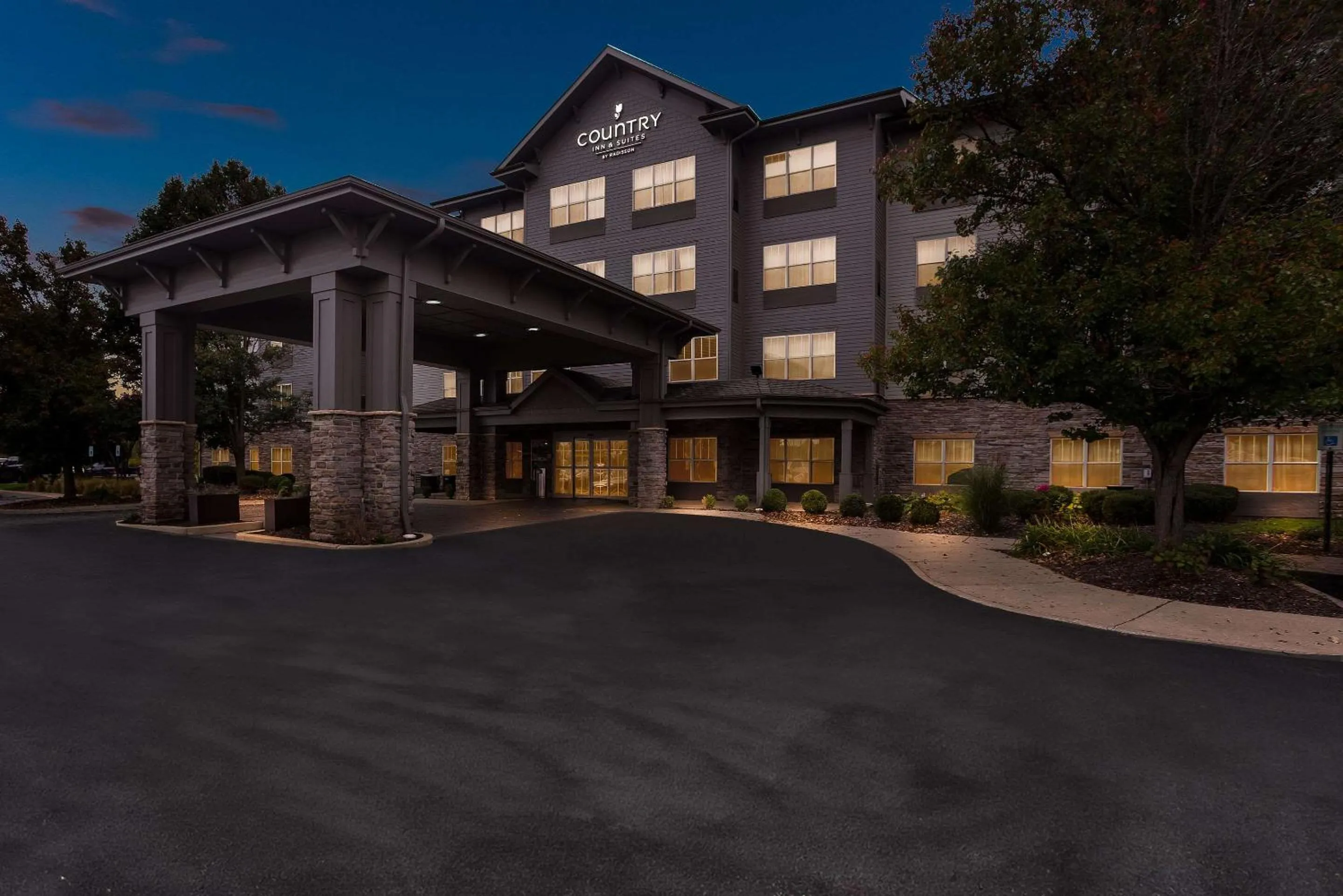 Property building in Country Inn & Suites by Radisson, Portage, IN