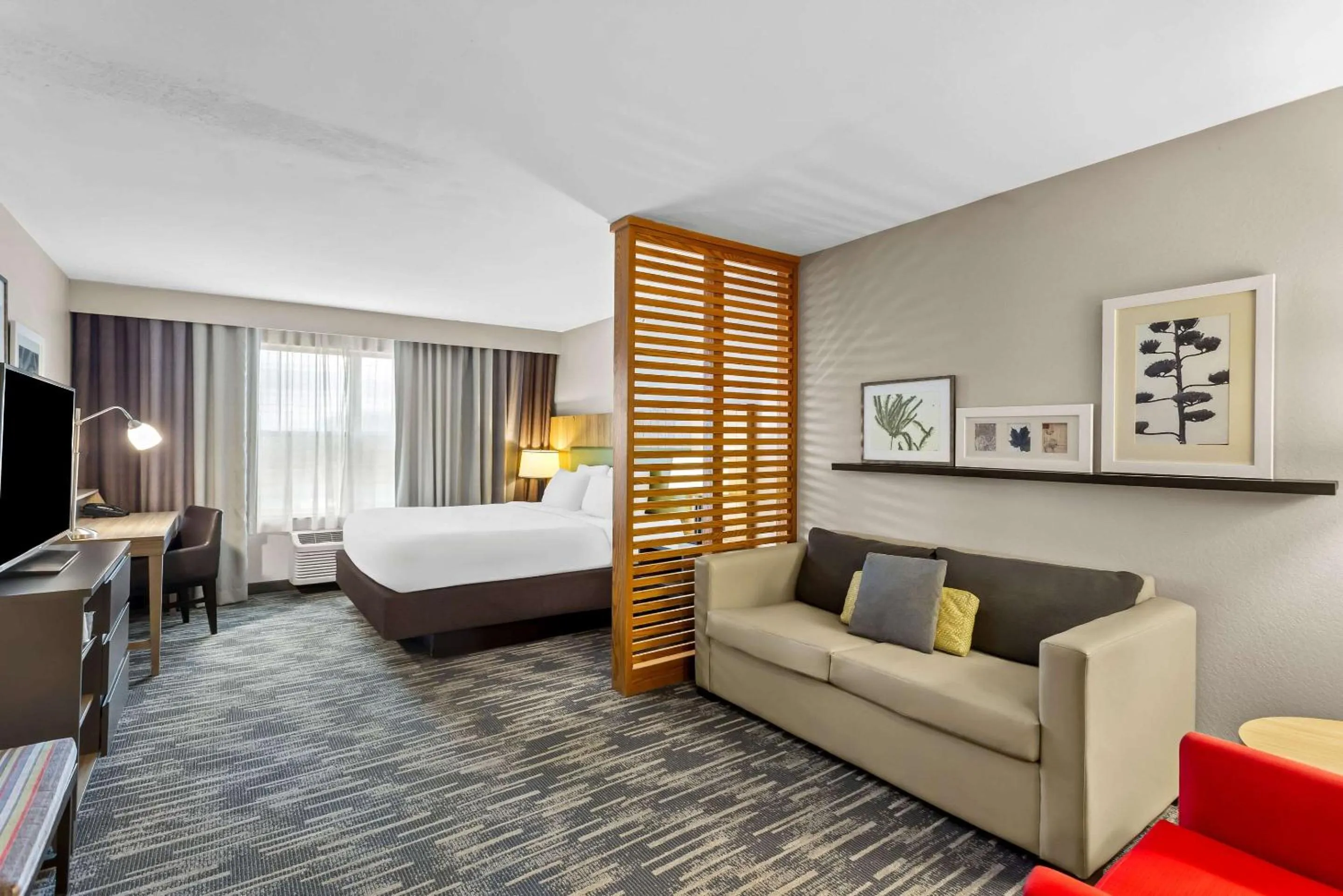 Bedroom, Bed in Country Inn & Suites by Radisson, Portage, IN