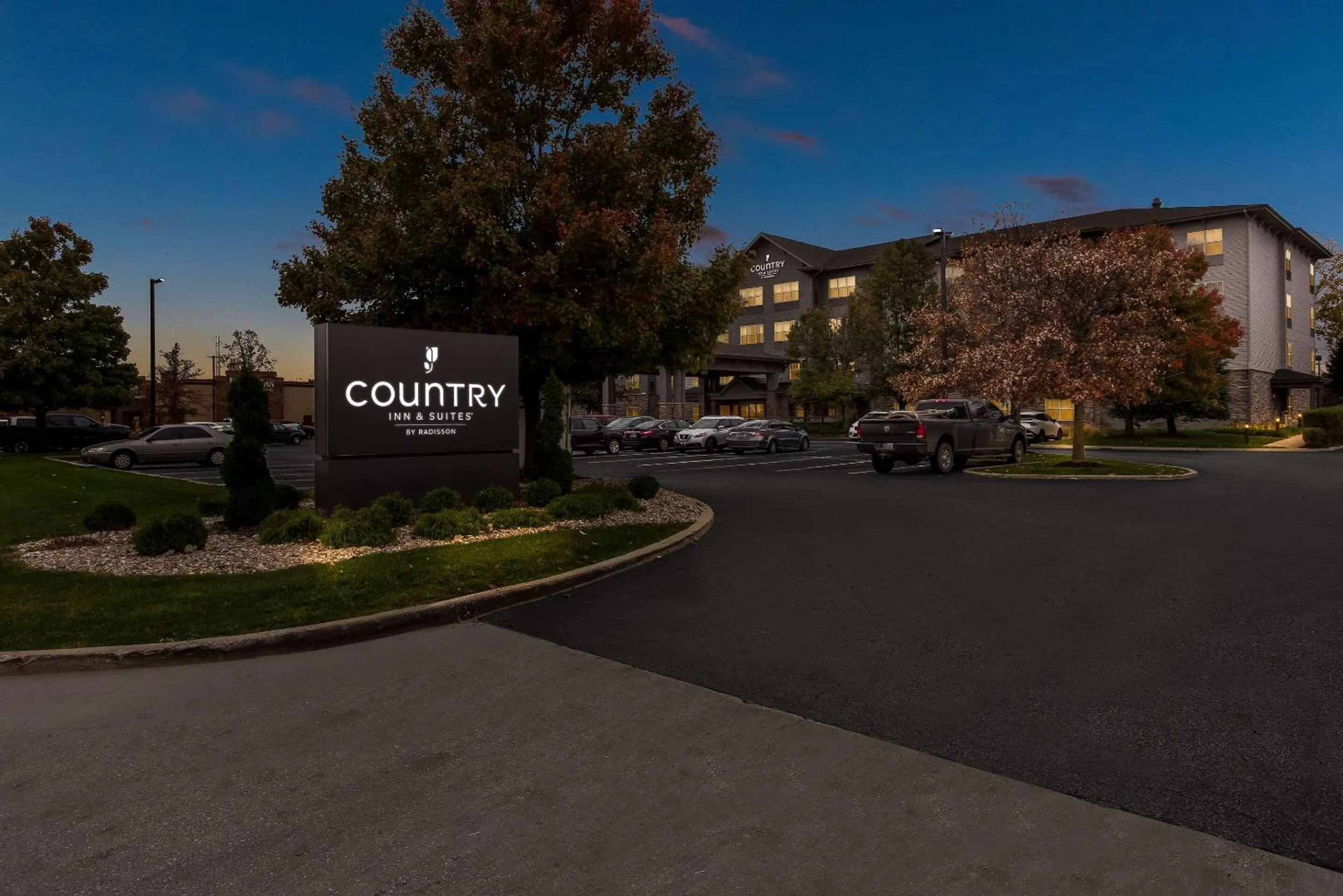 Property building in Country Inn & Suites by Radisson, Portage, IN