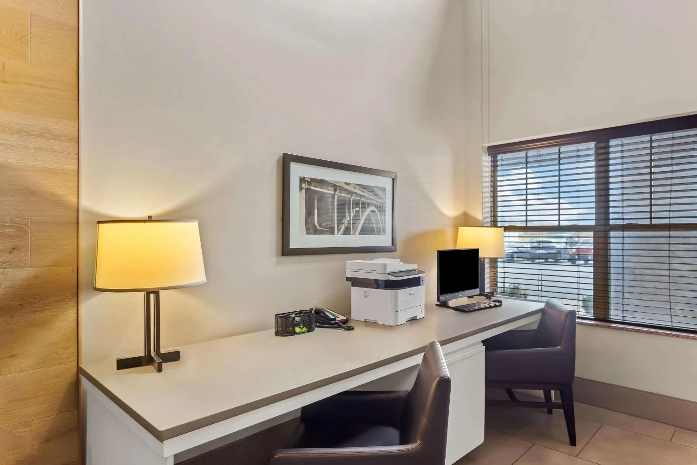 Business facilities in Country Inn & Suites by Radisson, Portage, IN