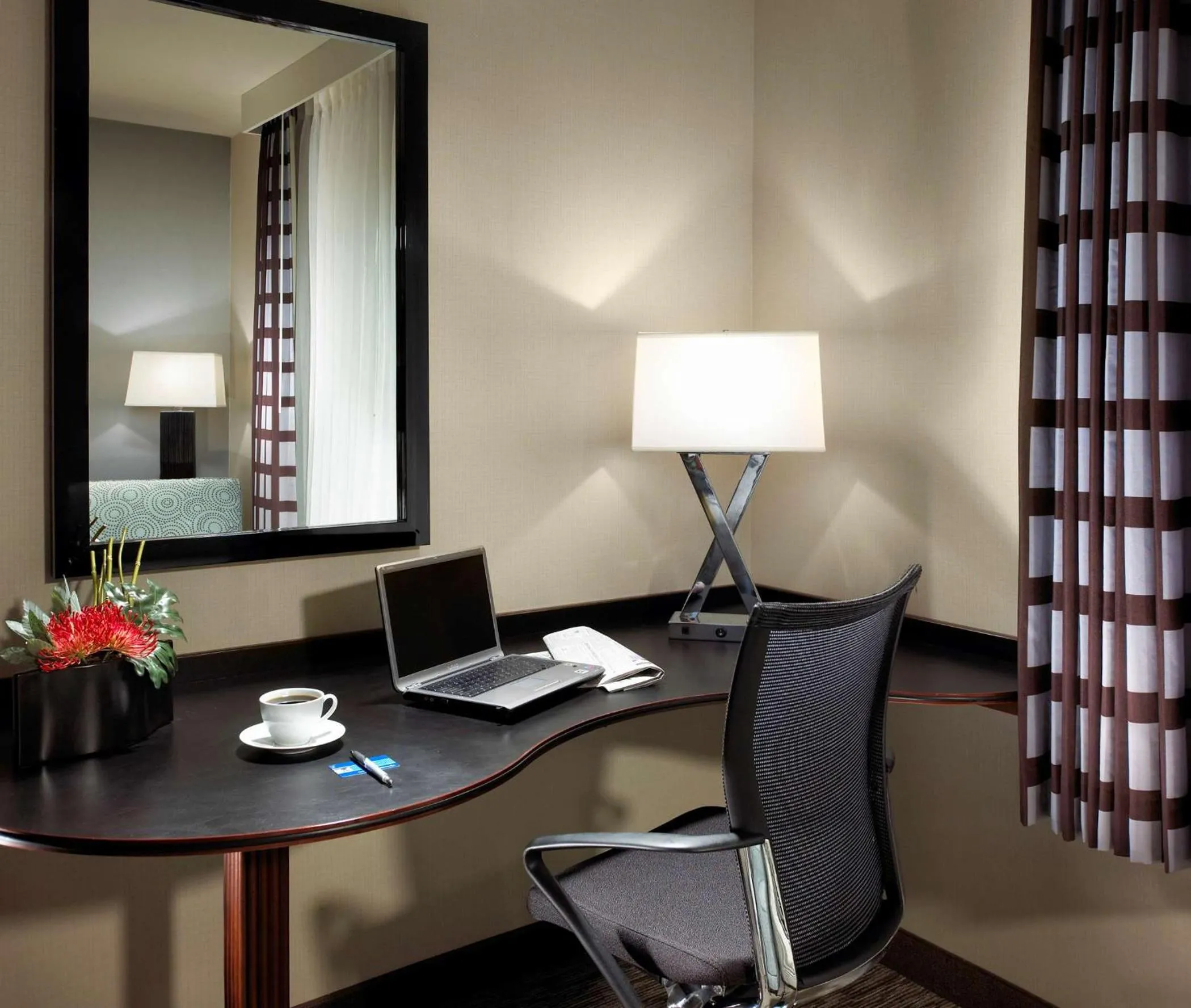 Bed in Hampton Inn San Diego Mission Valley